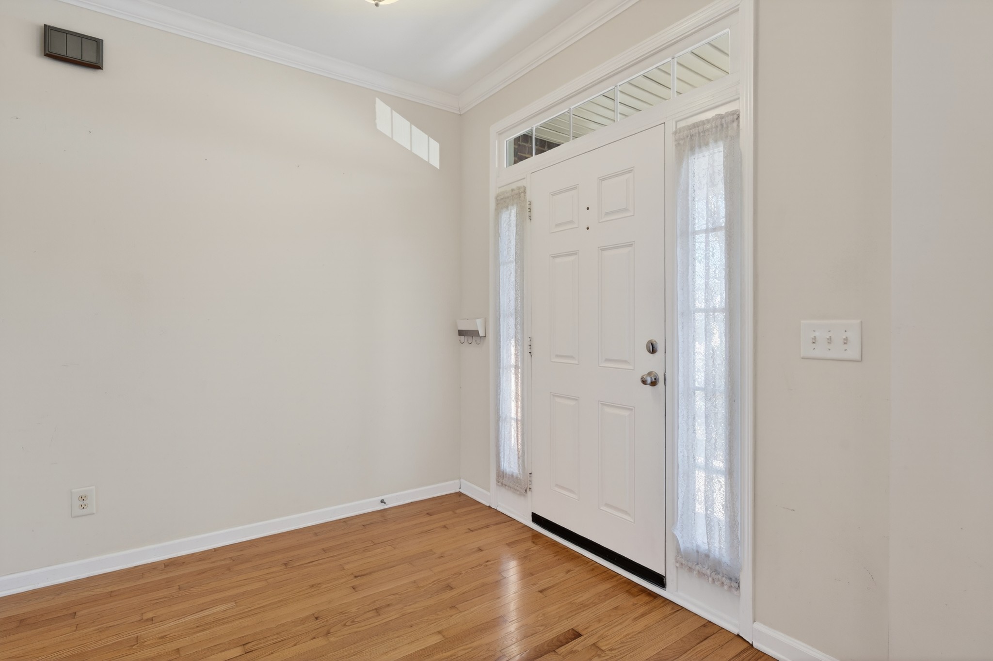 12 Gibson Dr