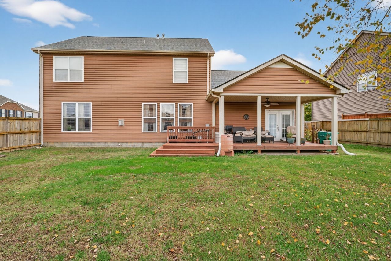 12 Gibson Dr