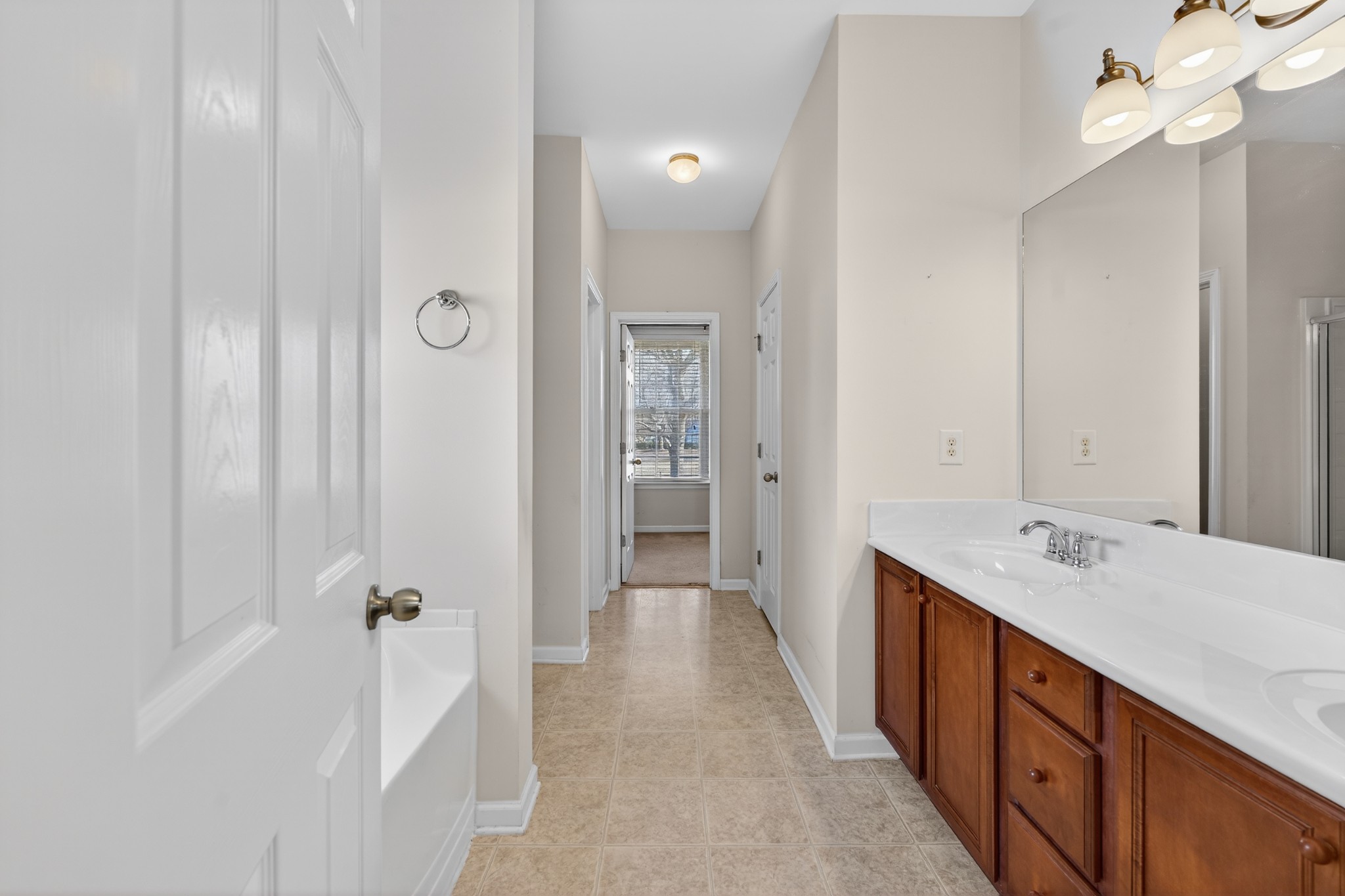 12 Gibson Dr