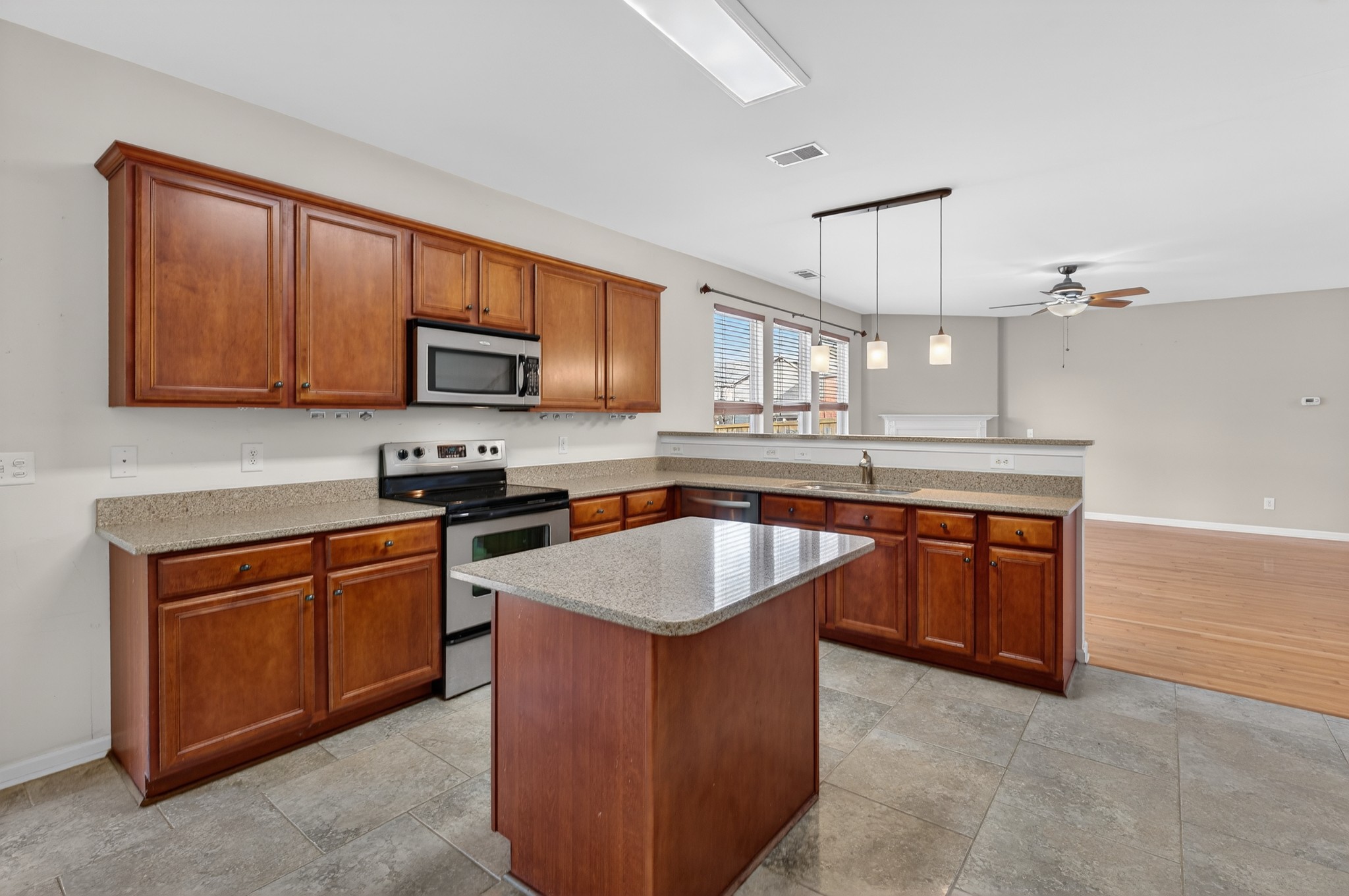 12 Gibson Dr