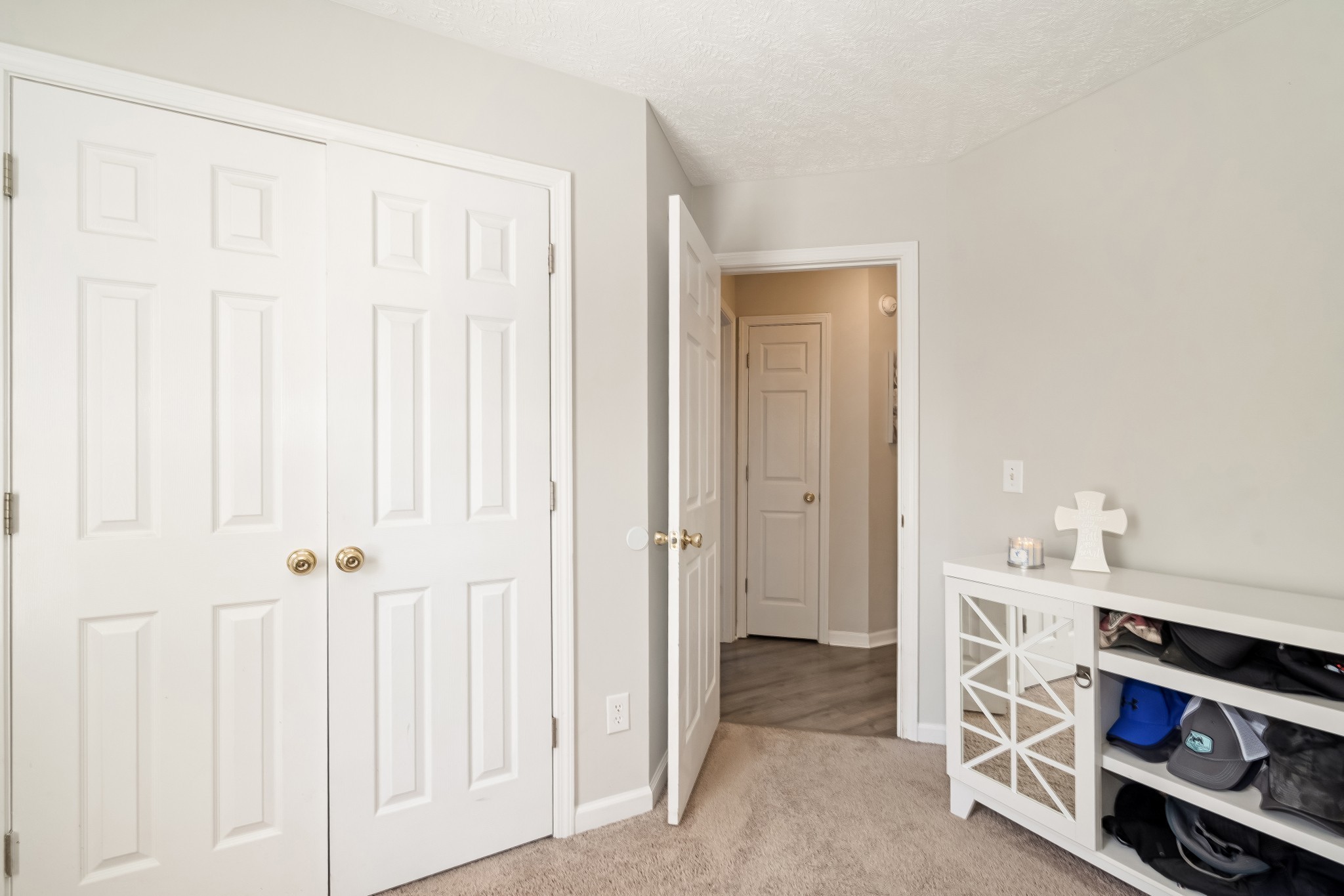 120 E Crawford Ct