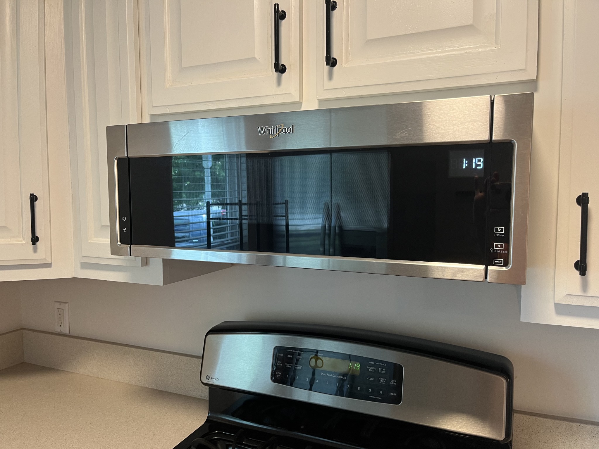 1305 Mayfair Dr