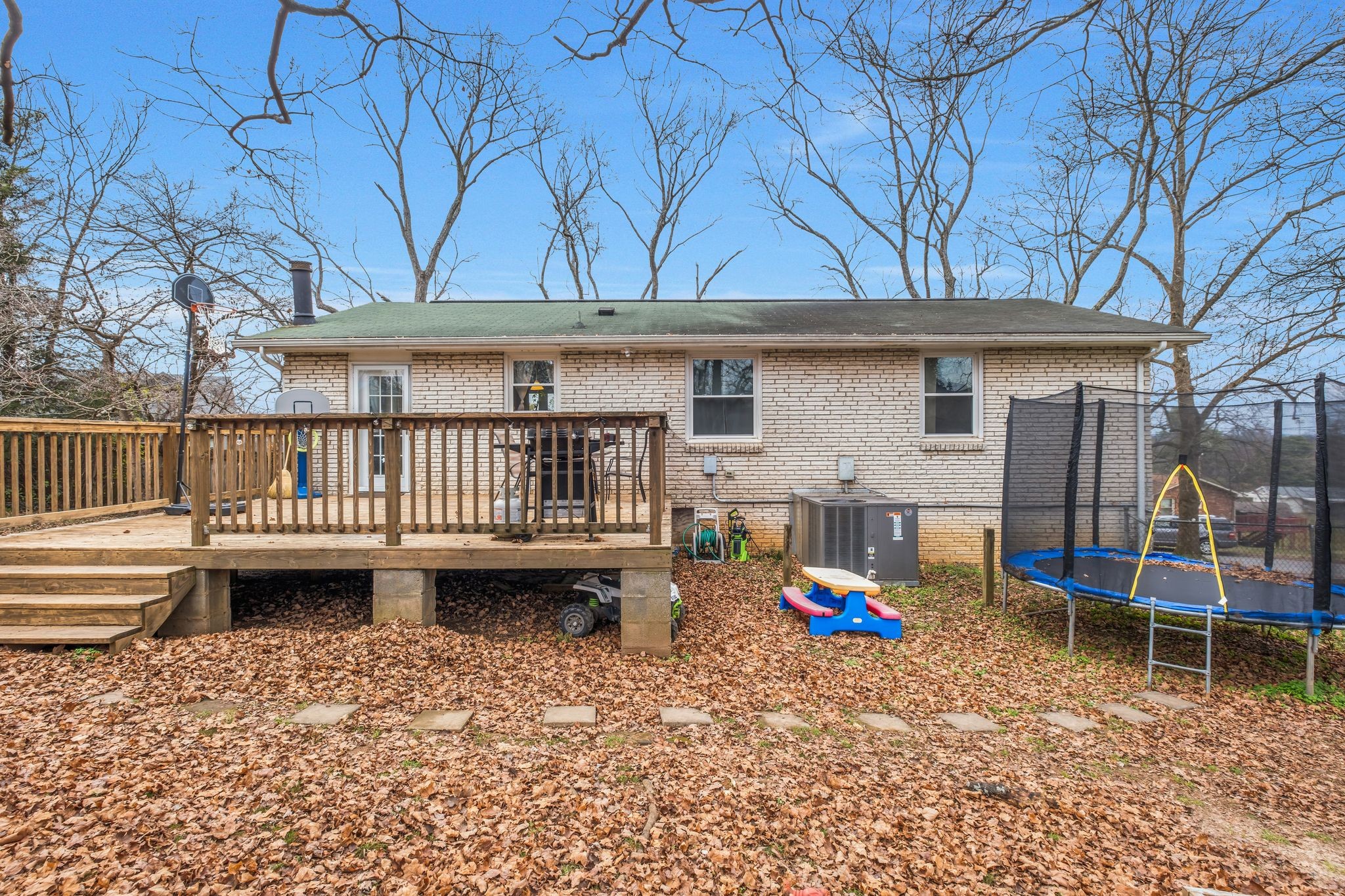 200 Bonnaoaks Dr