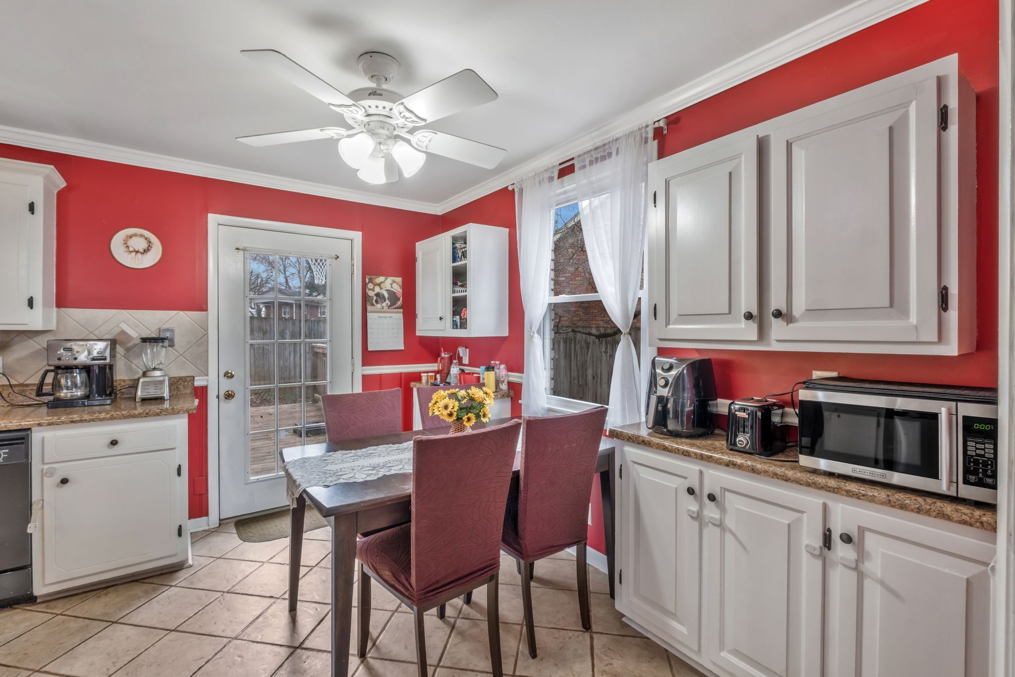 200 Bonnaoaks Dr