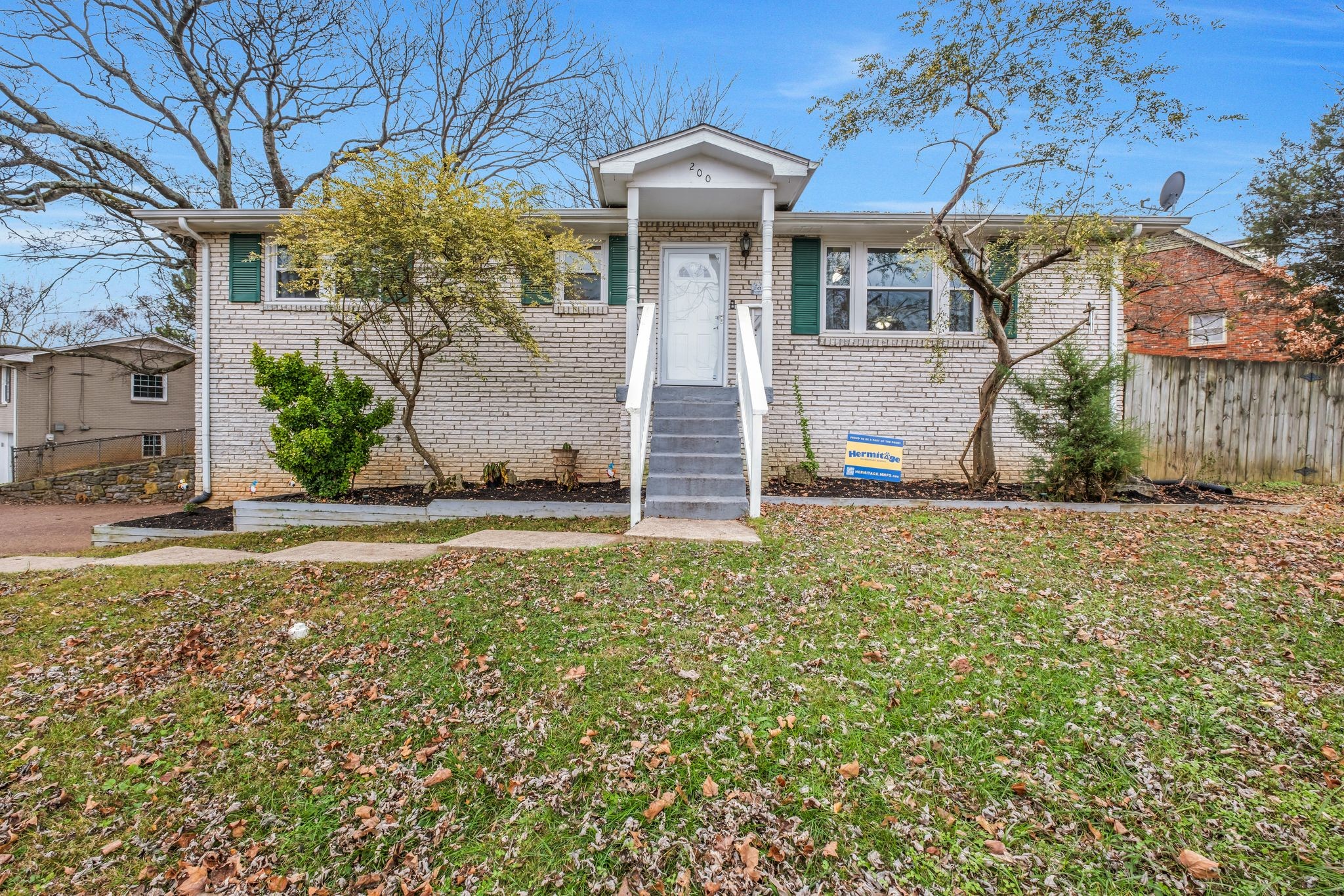 200 Bonnaoaks Dr
