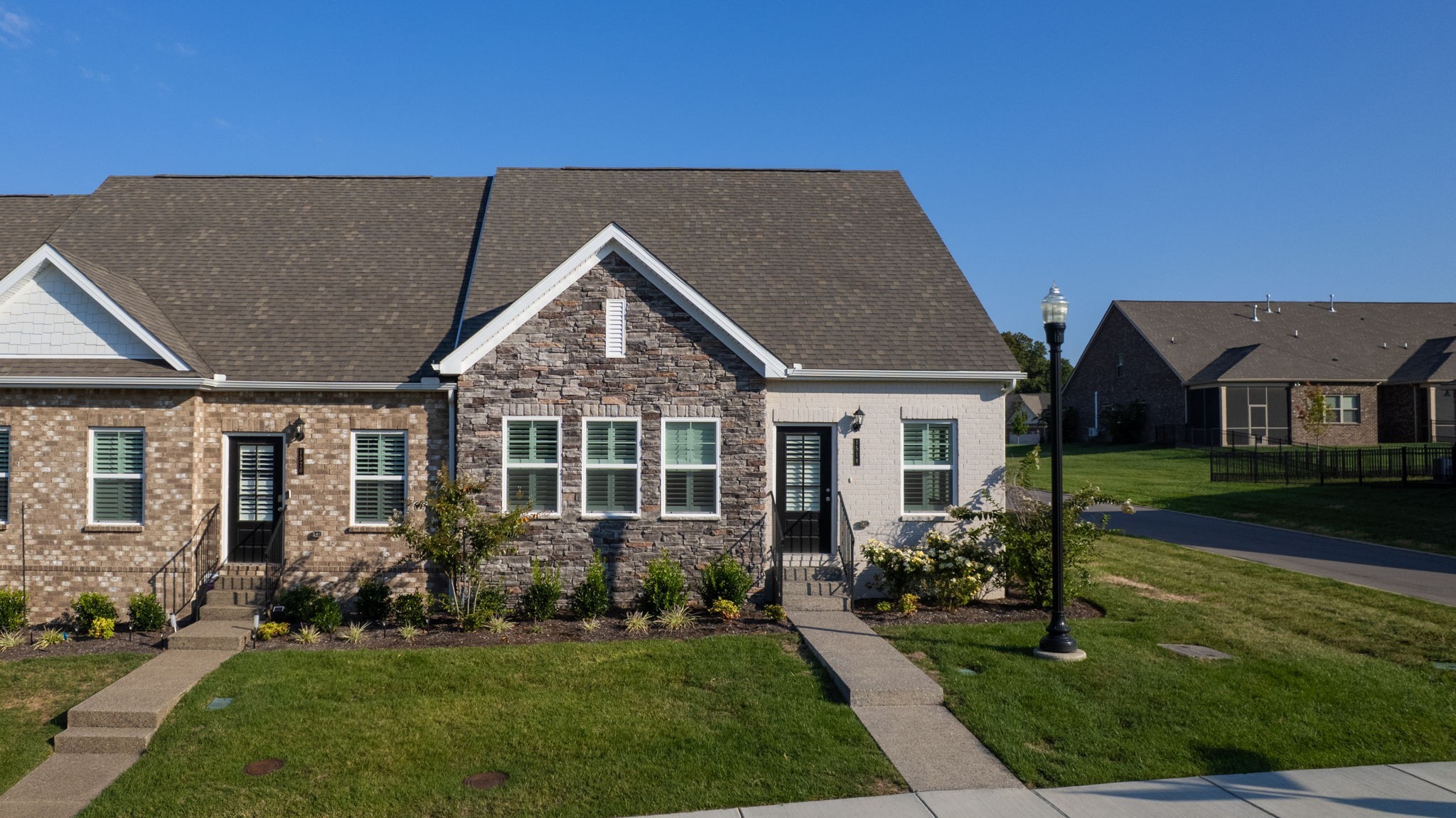 1518 Cedarbrooke Ln