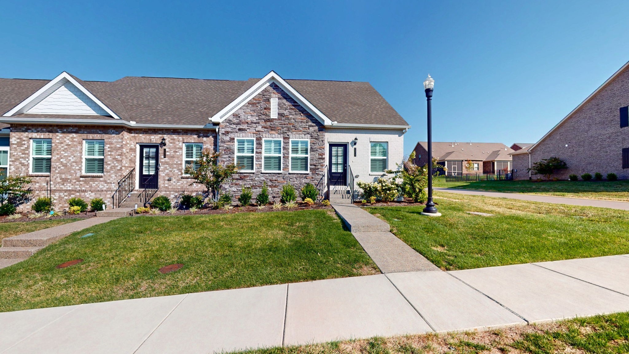 1518 Cedarbrooke Ln