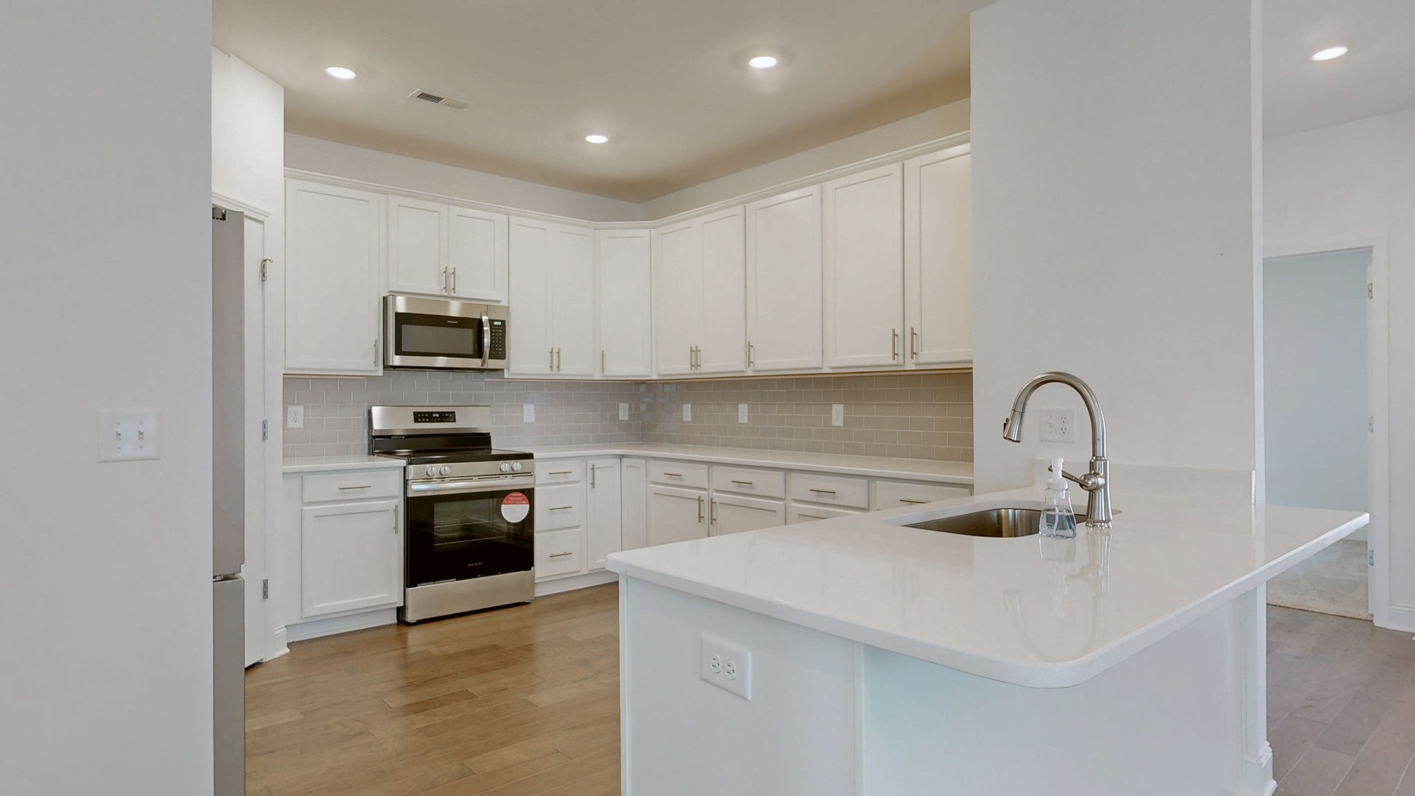 1518 Cedarbrooke Ln