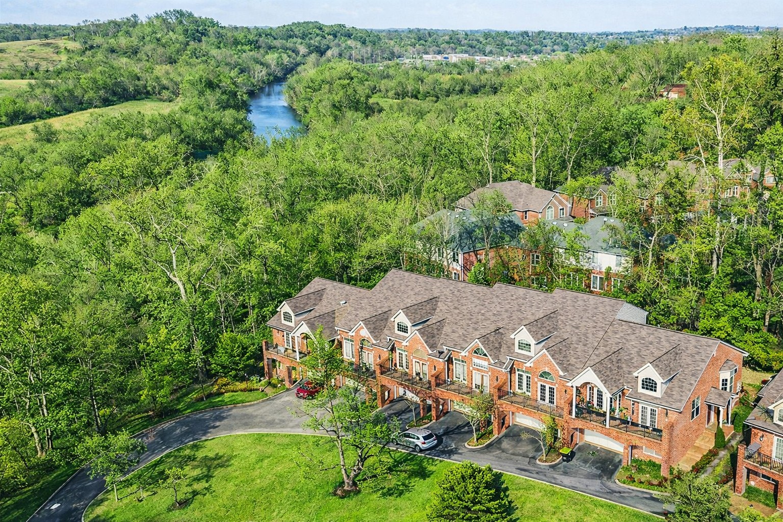 324 Riverstone Blvd