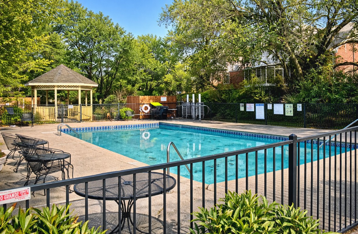 324 Riverstone Blvd