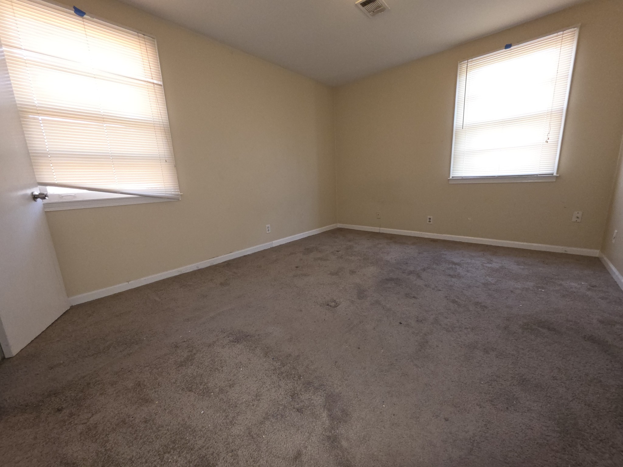 606 Huntington Pkwy