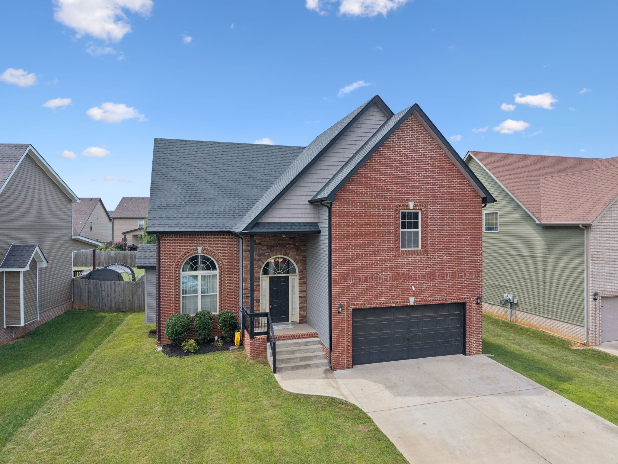 1069 Thrasher Dr