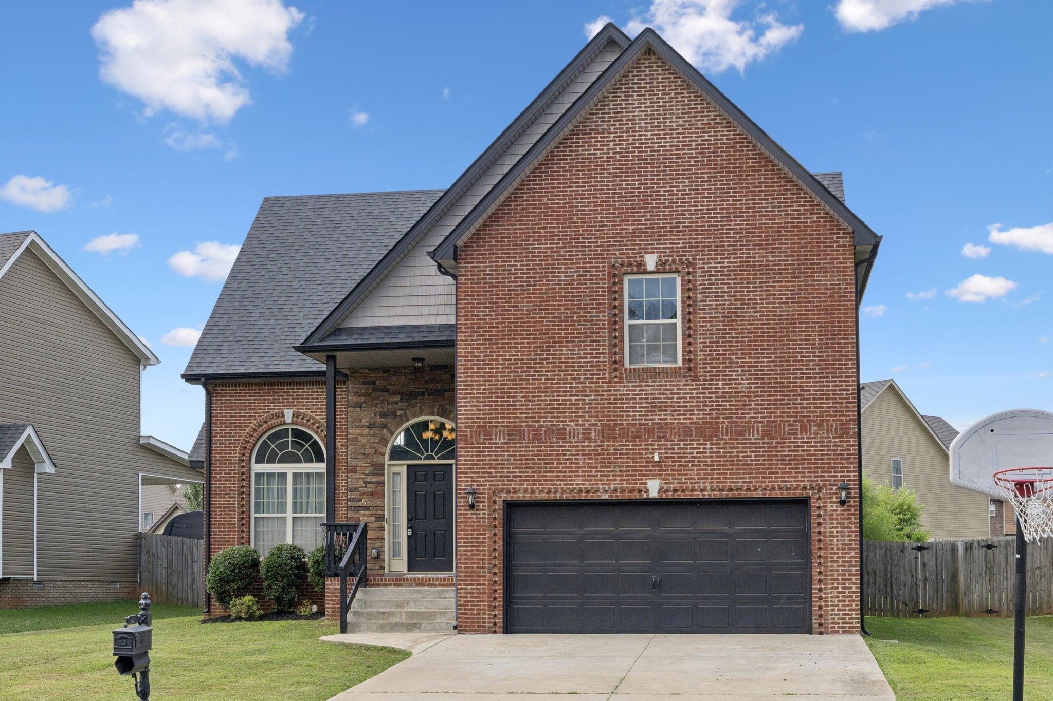 1069 Thrasher Dr