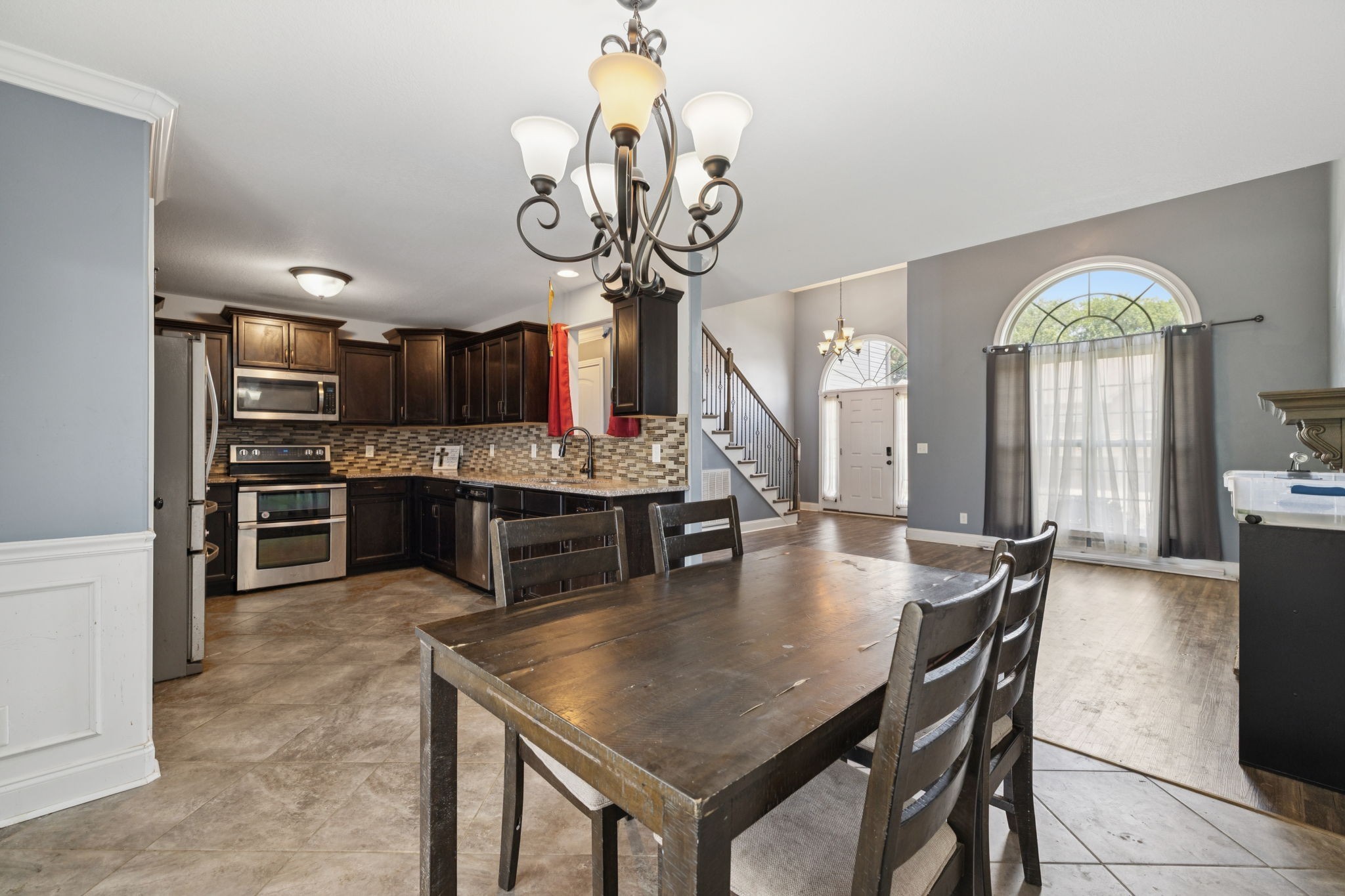 1069 Thrasher Dr