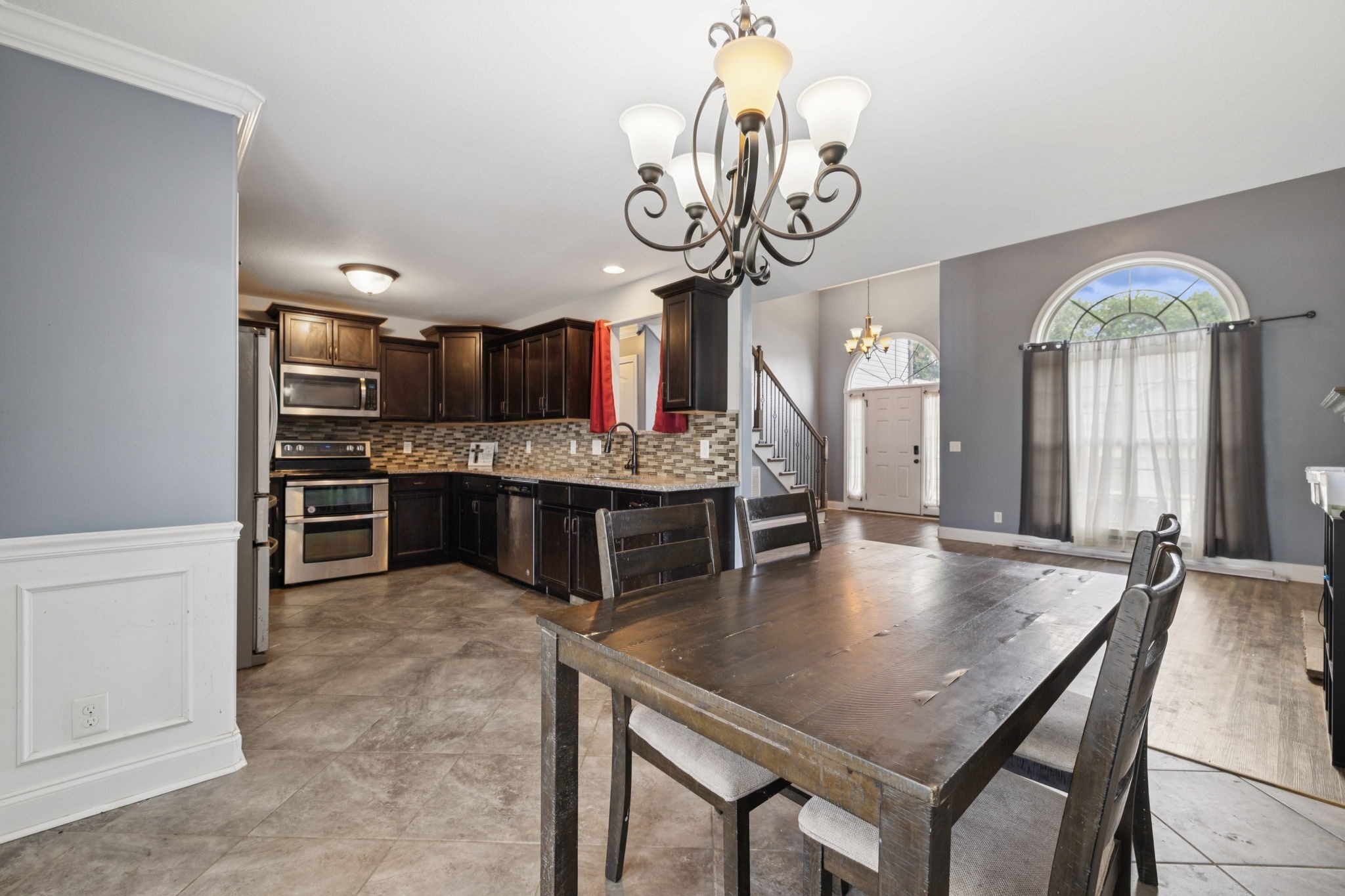 1069 Thrasher Dr