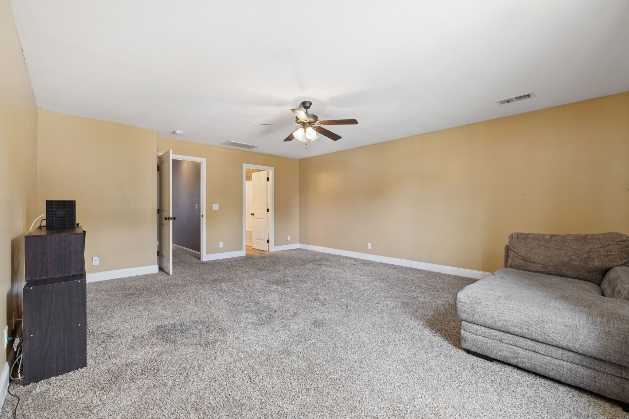 1069 Thrasher Dr