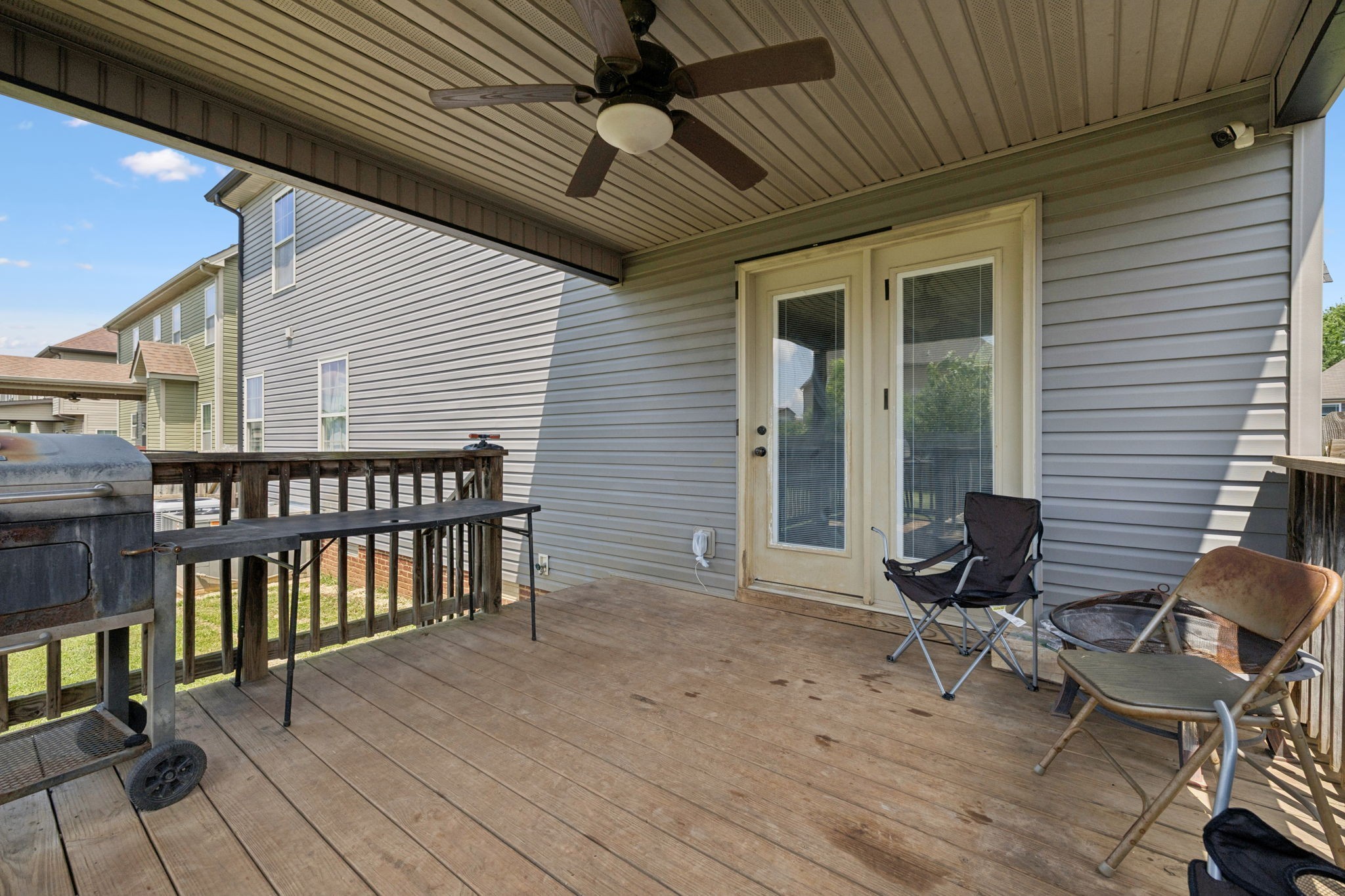 1069 Thrasher Dr