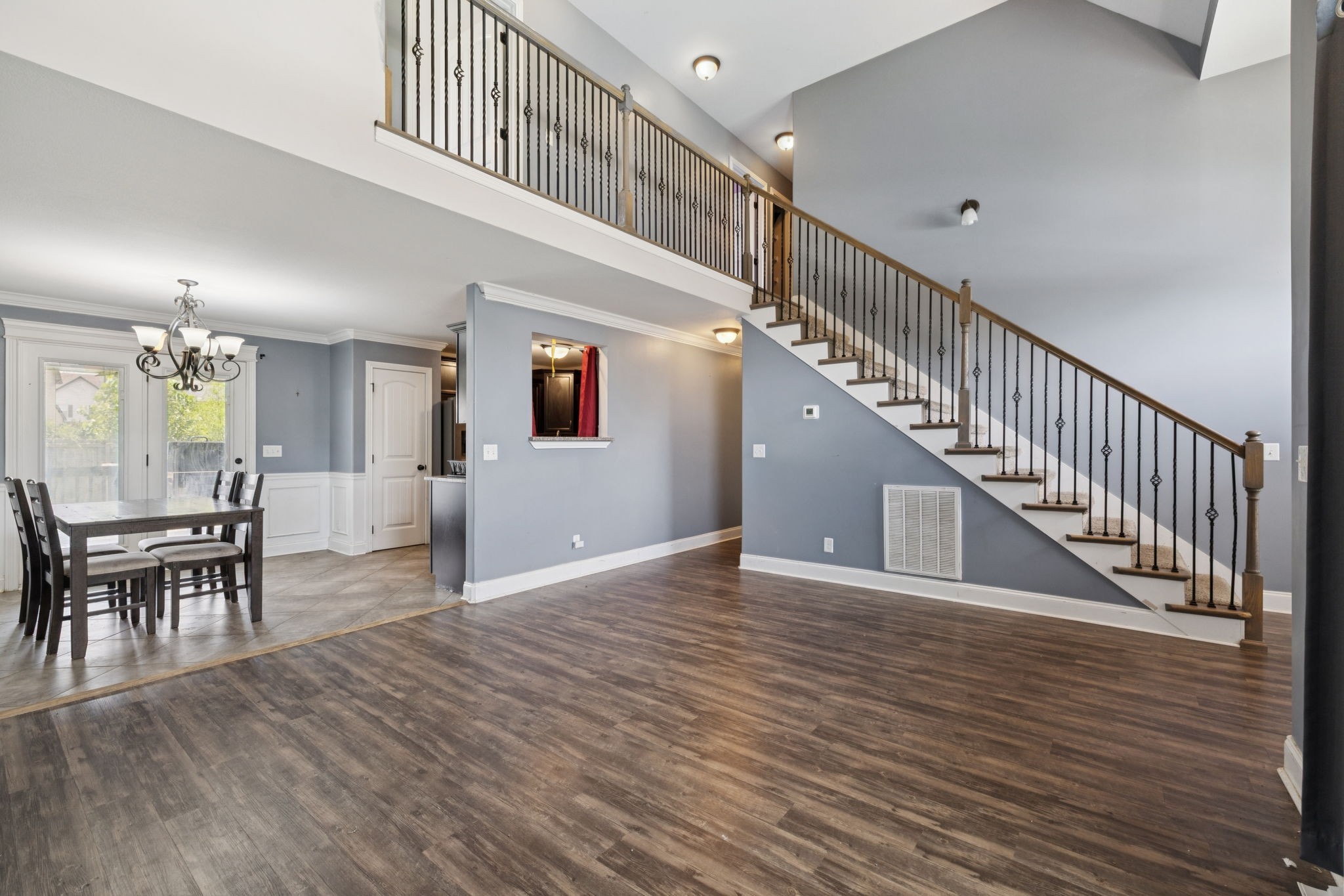 1069 Thrasher Dr
