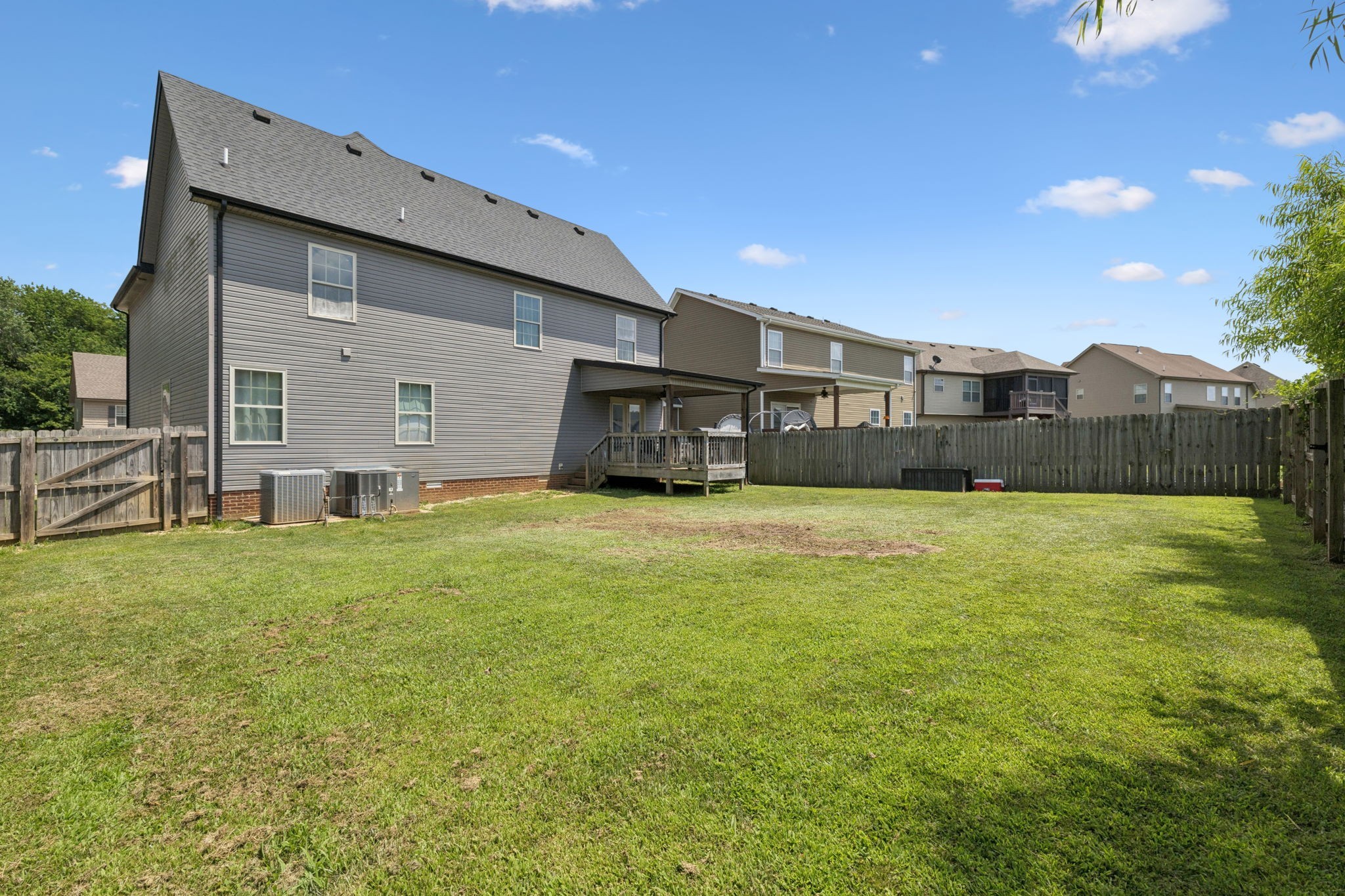 1069 Thrasher Dr