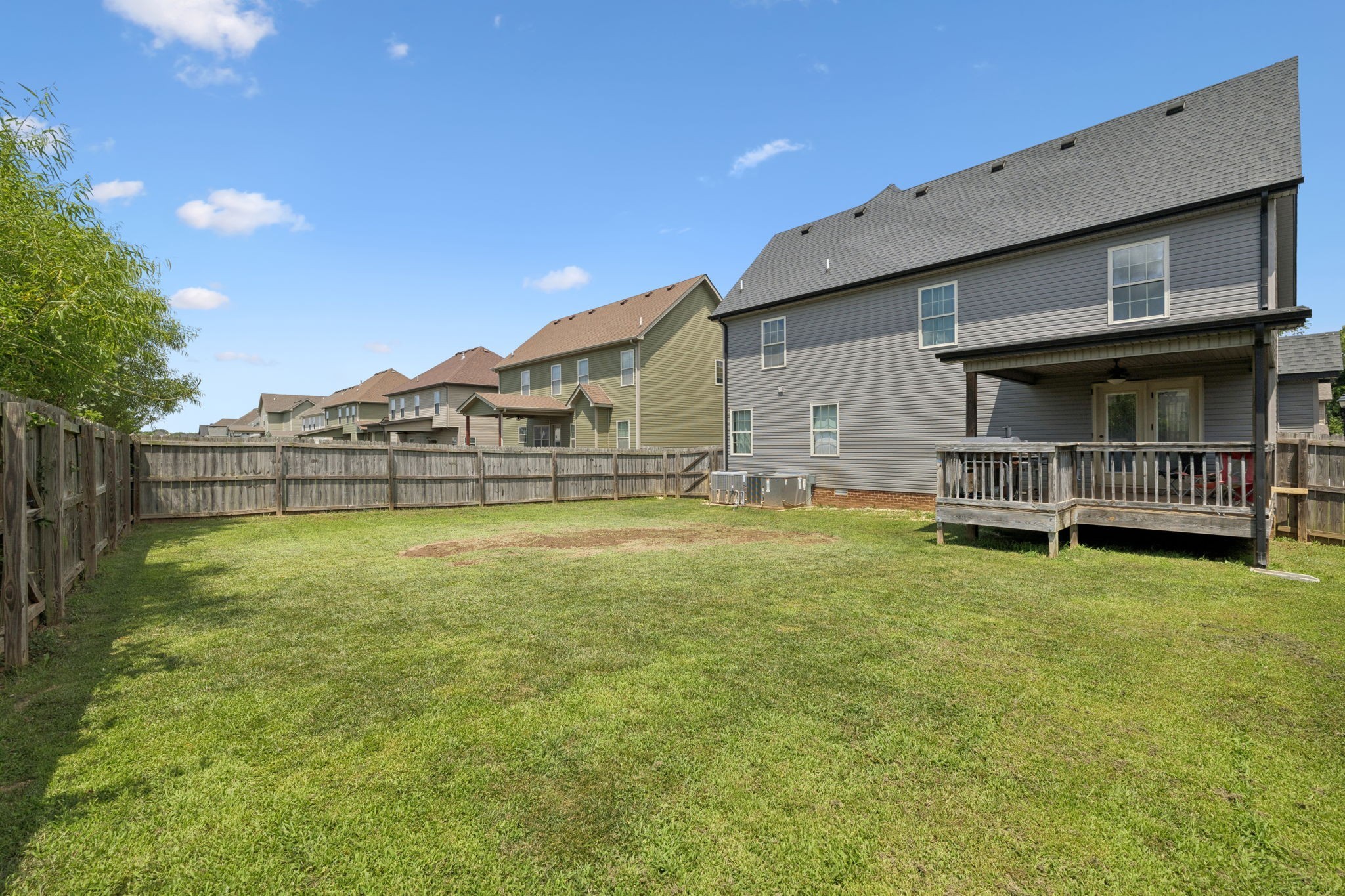1069 Thrasher Dr