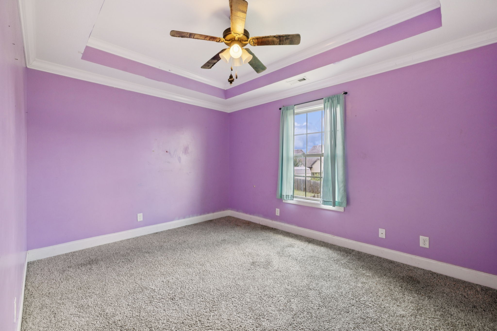 1069 Thrasher Dr