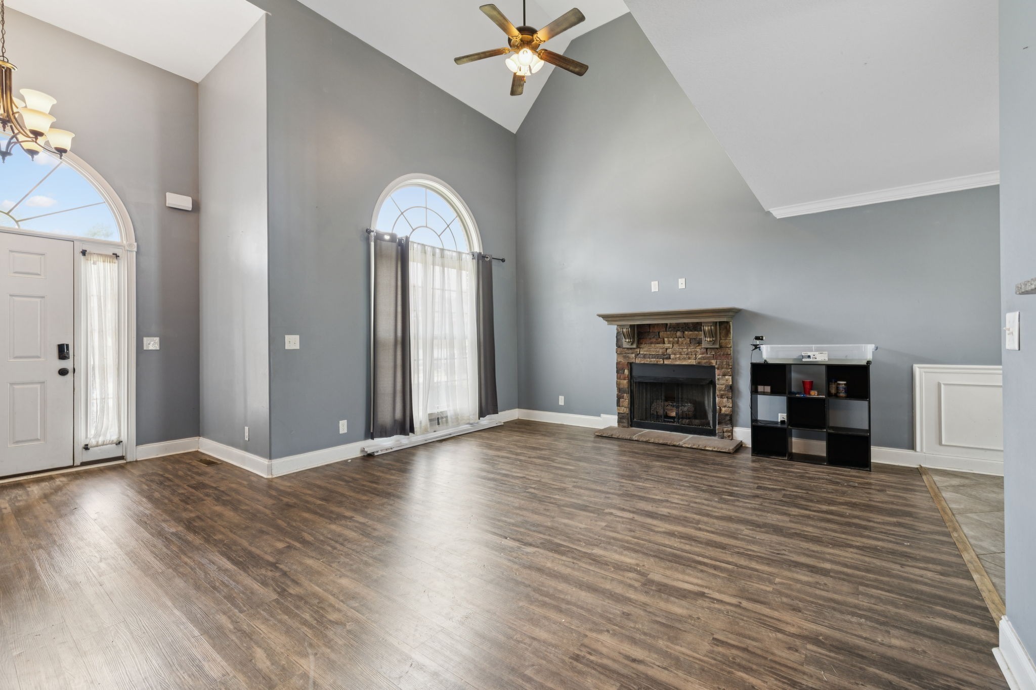1069 Thrasher Dr