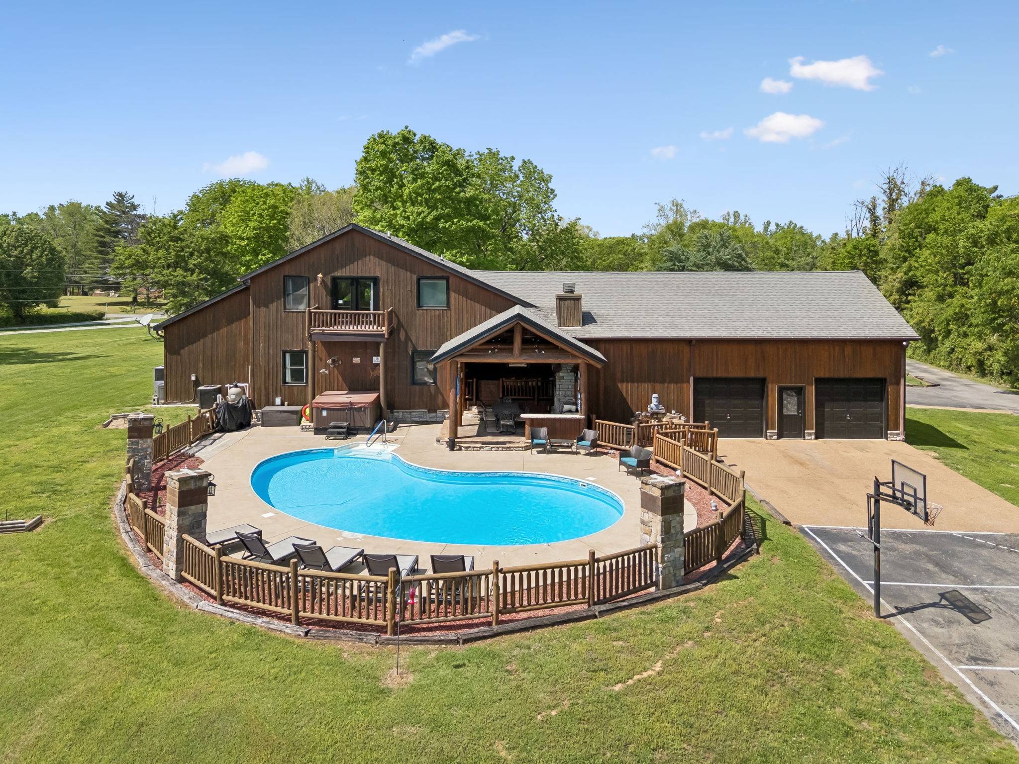 1437 Dividing Ridge Rd