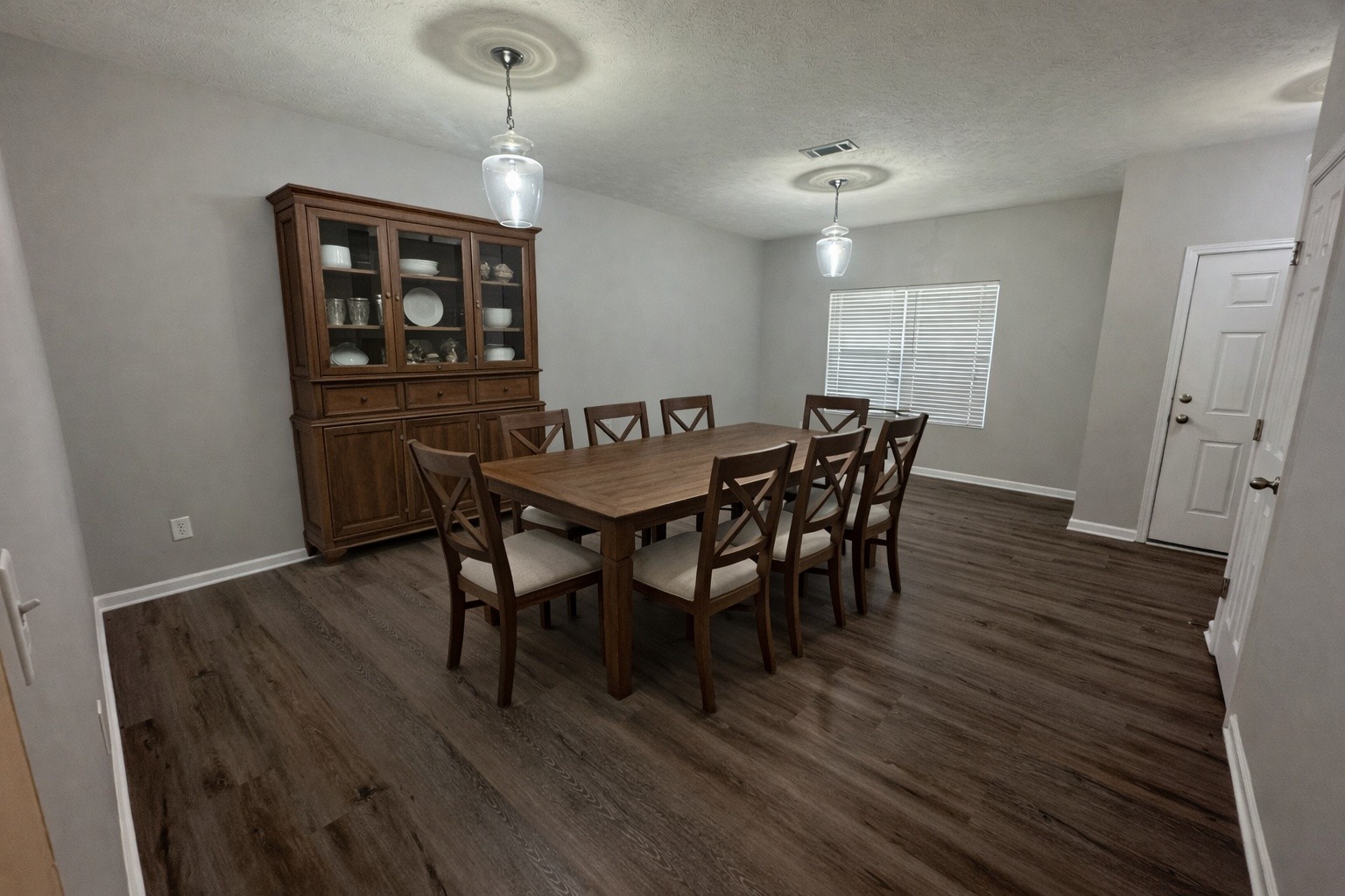 106 Scotts Dr