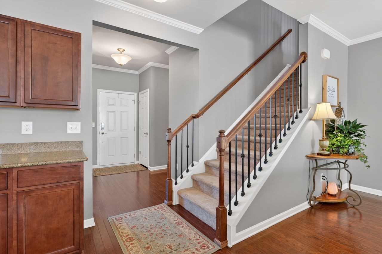 515 Rock Island Way