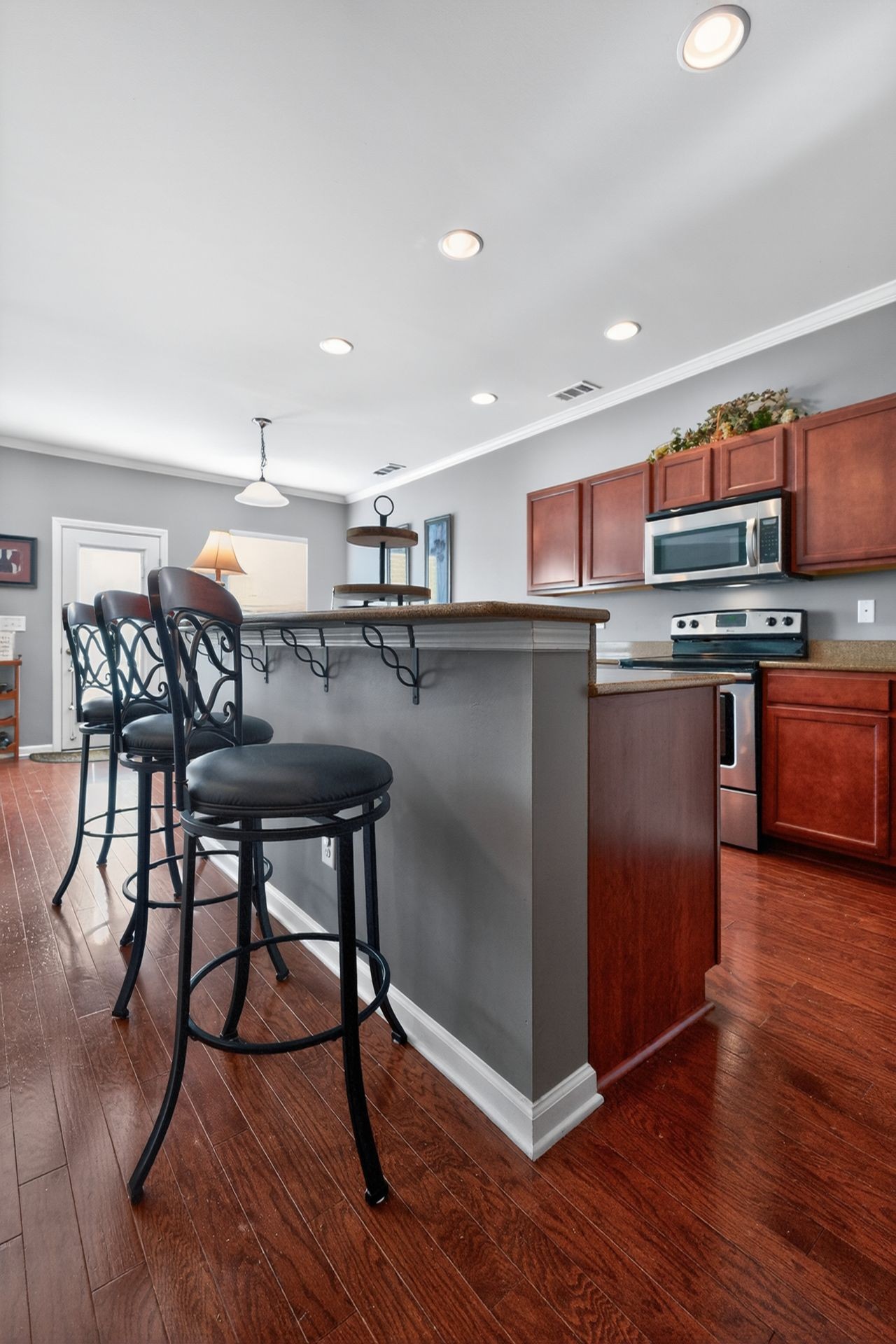 515 Rock Island Way