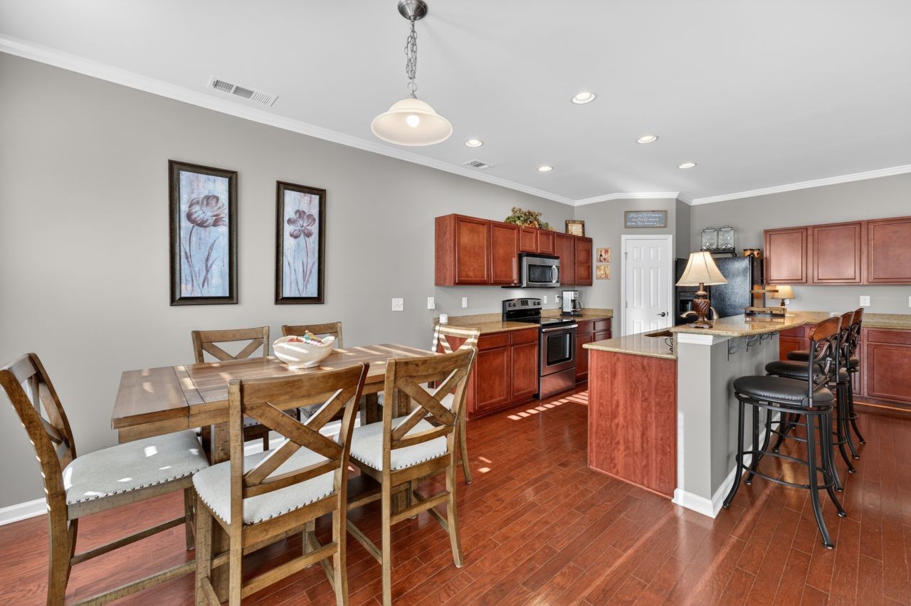 515 Rock Island Way