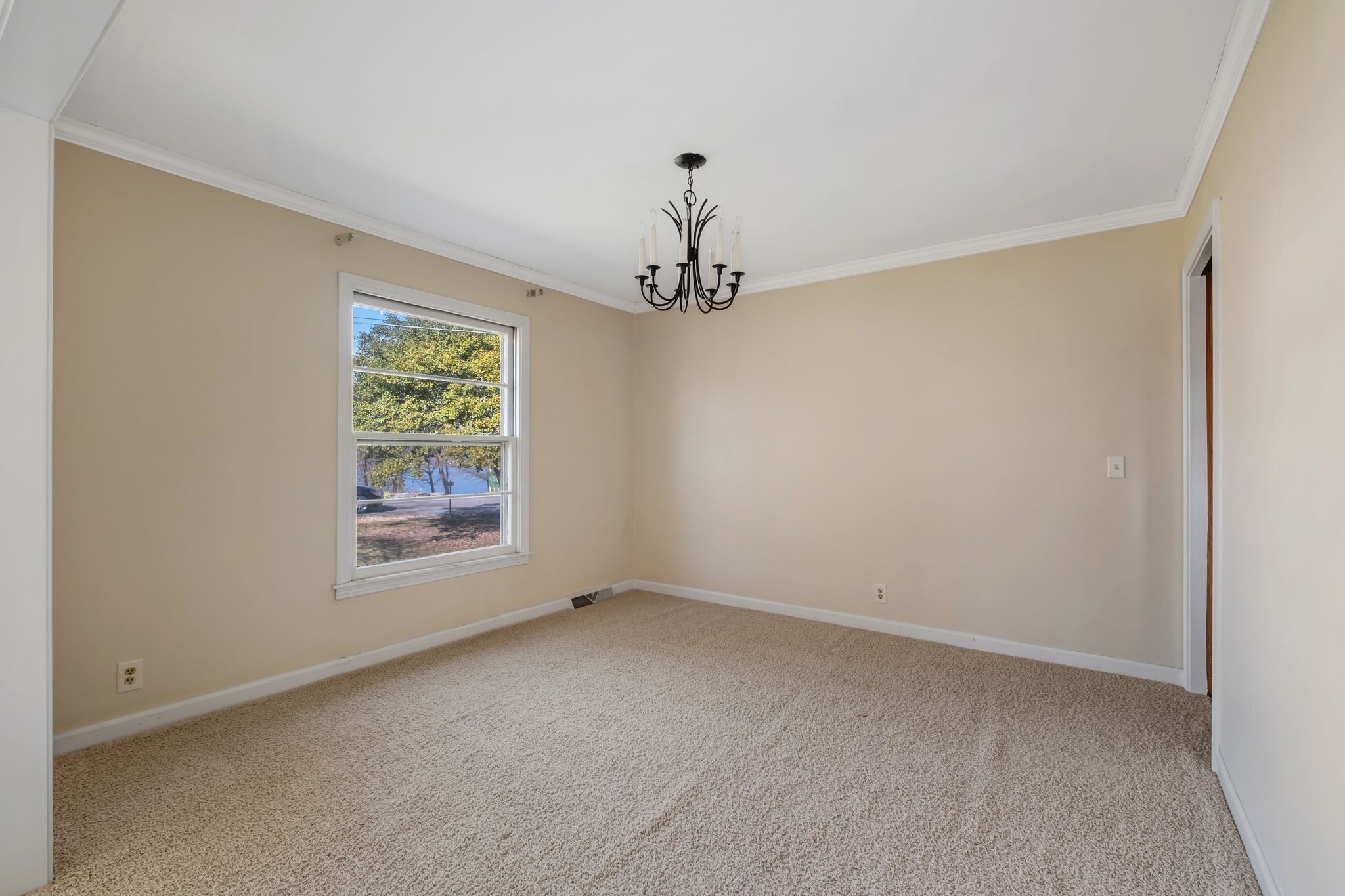 373 Green Harbor Rd