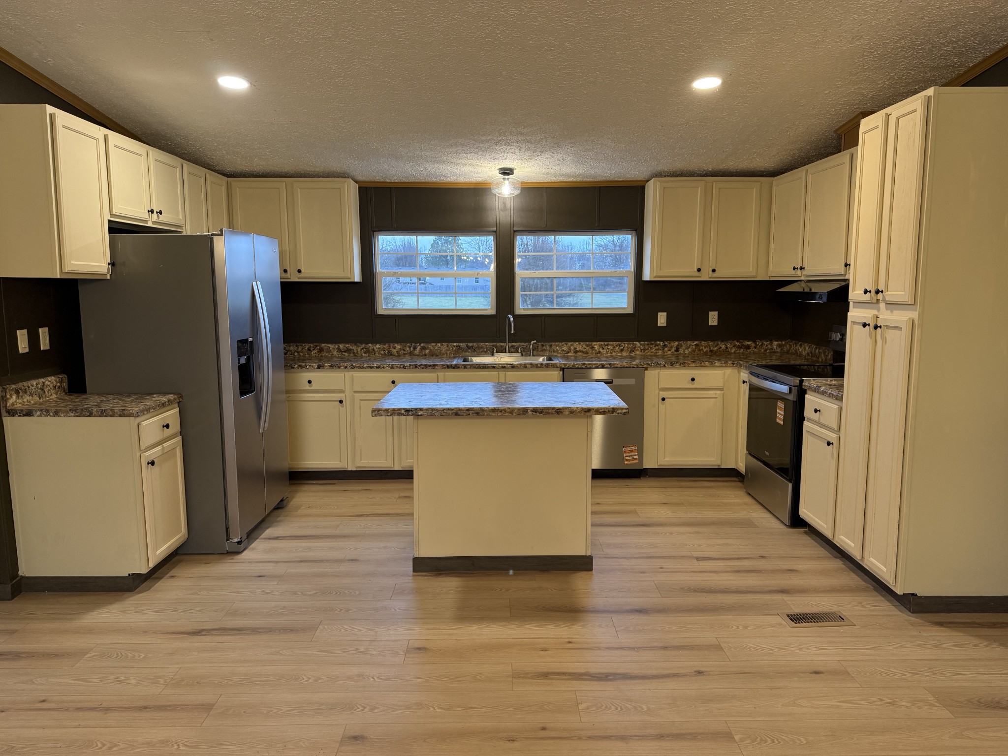 621 Cook Rd