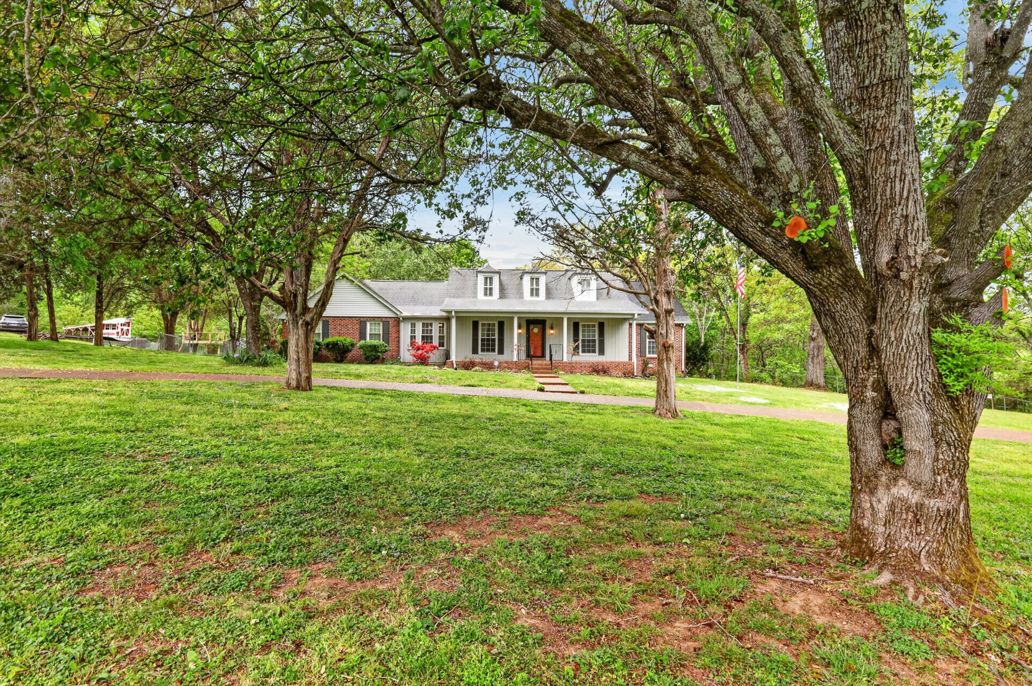 110 Pascal Dr