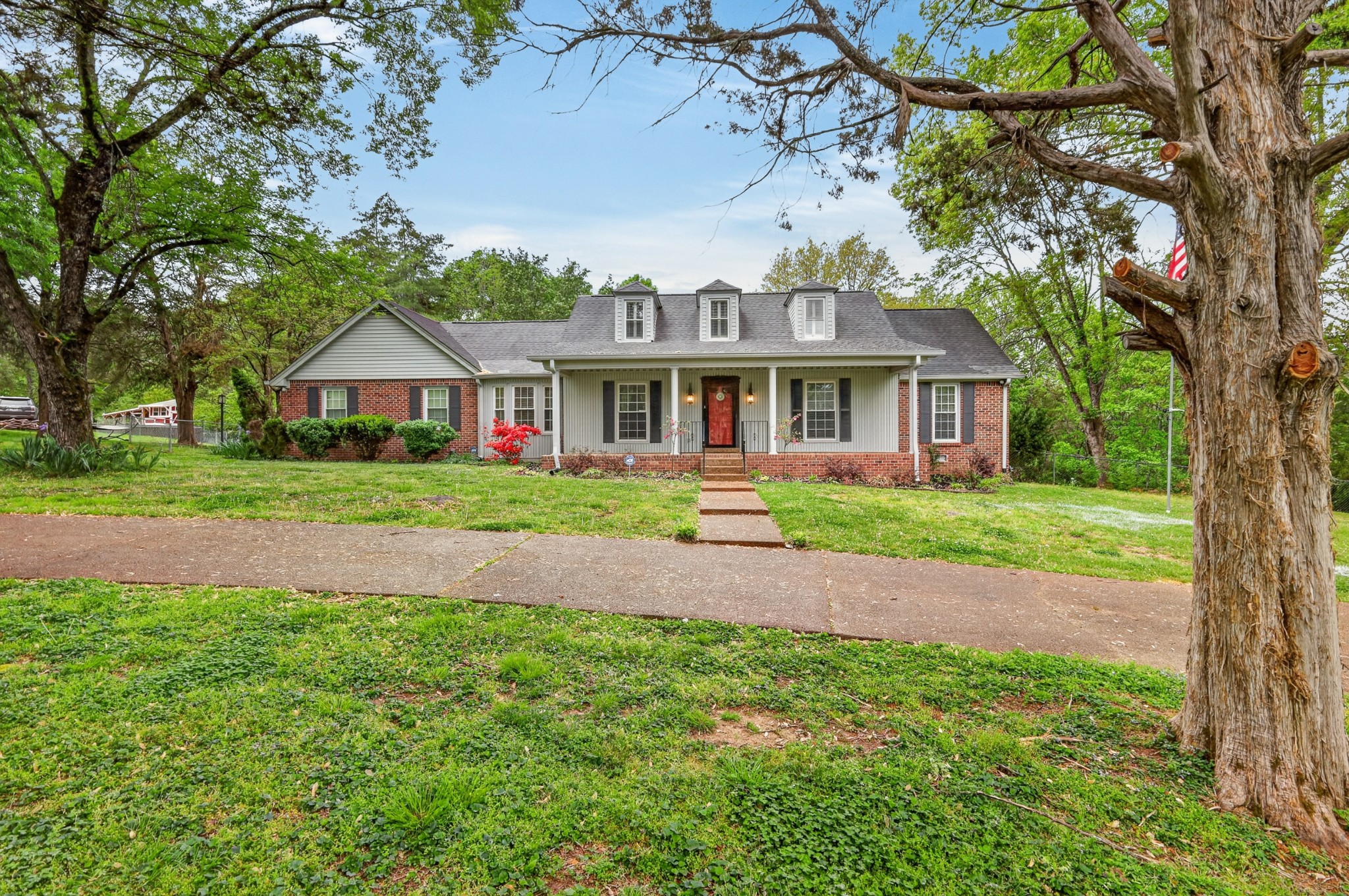 110 Pascal Dr