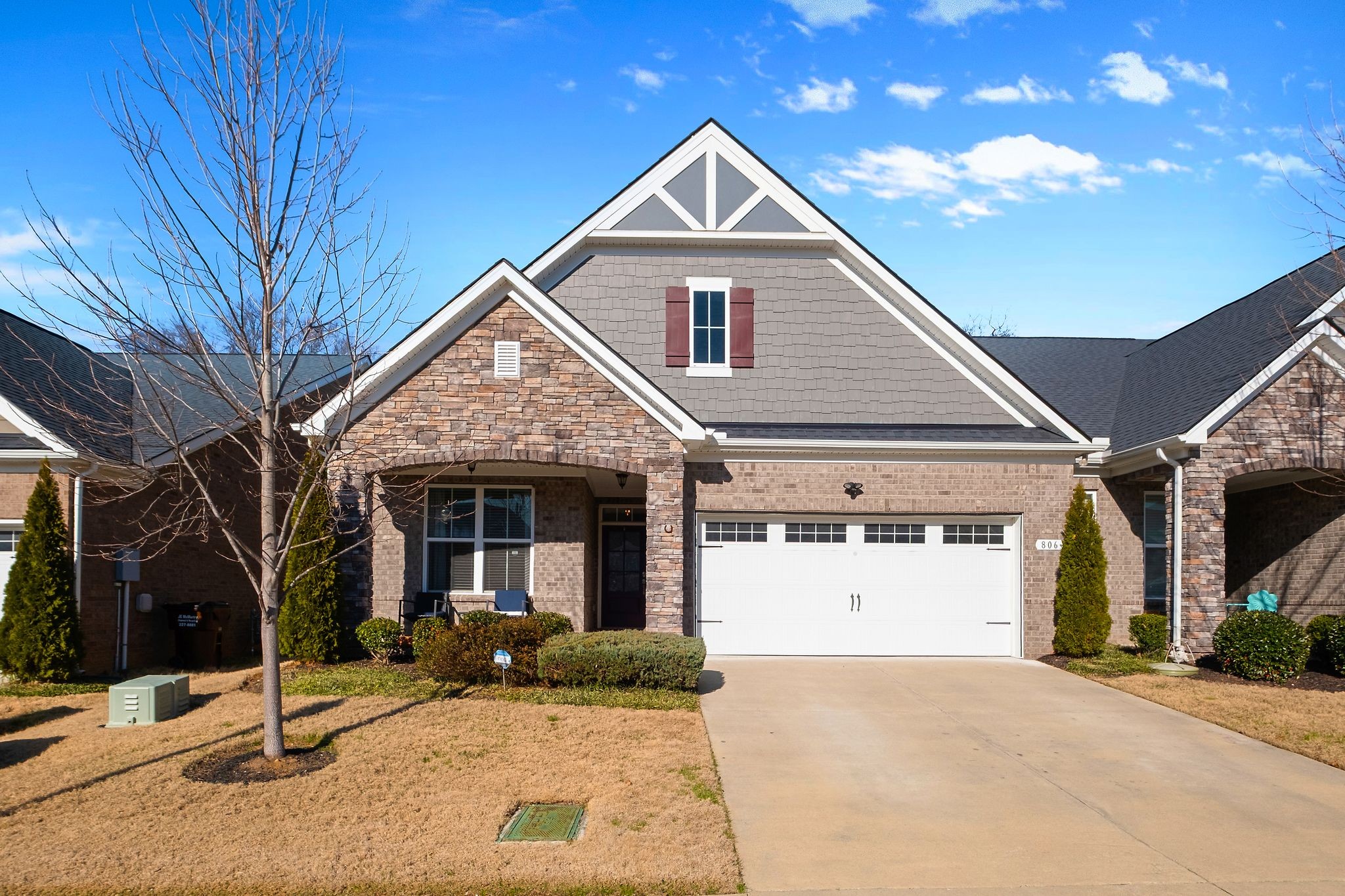 806 Sunset View Dr