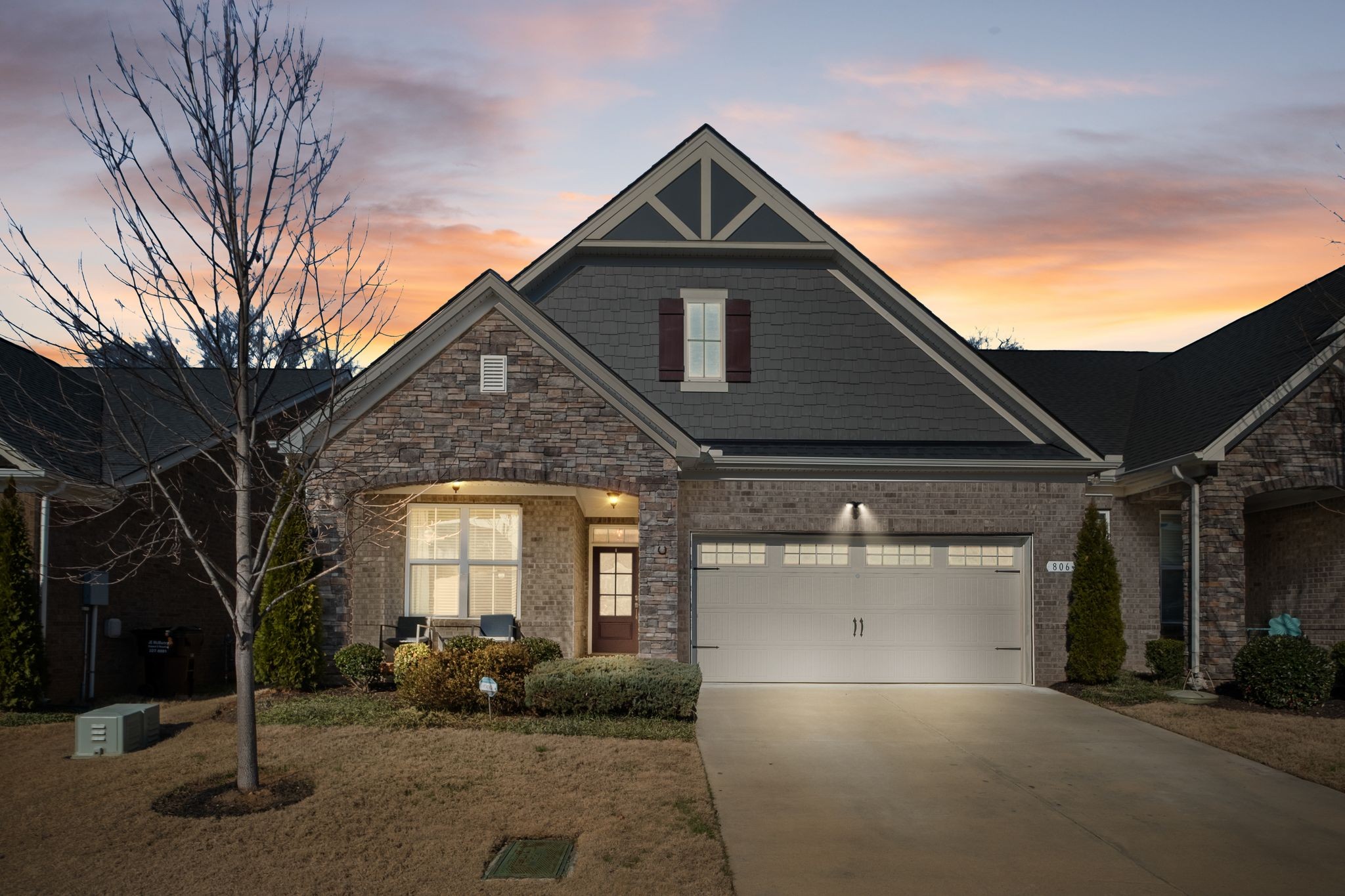 806 Sunset View Dr