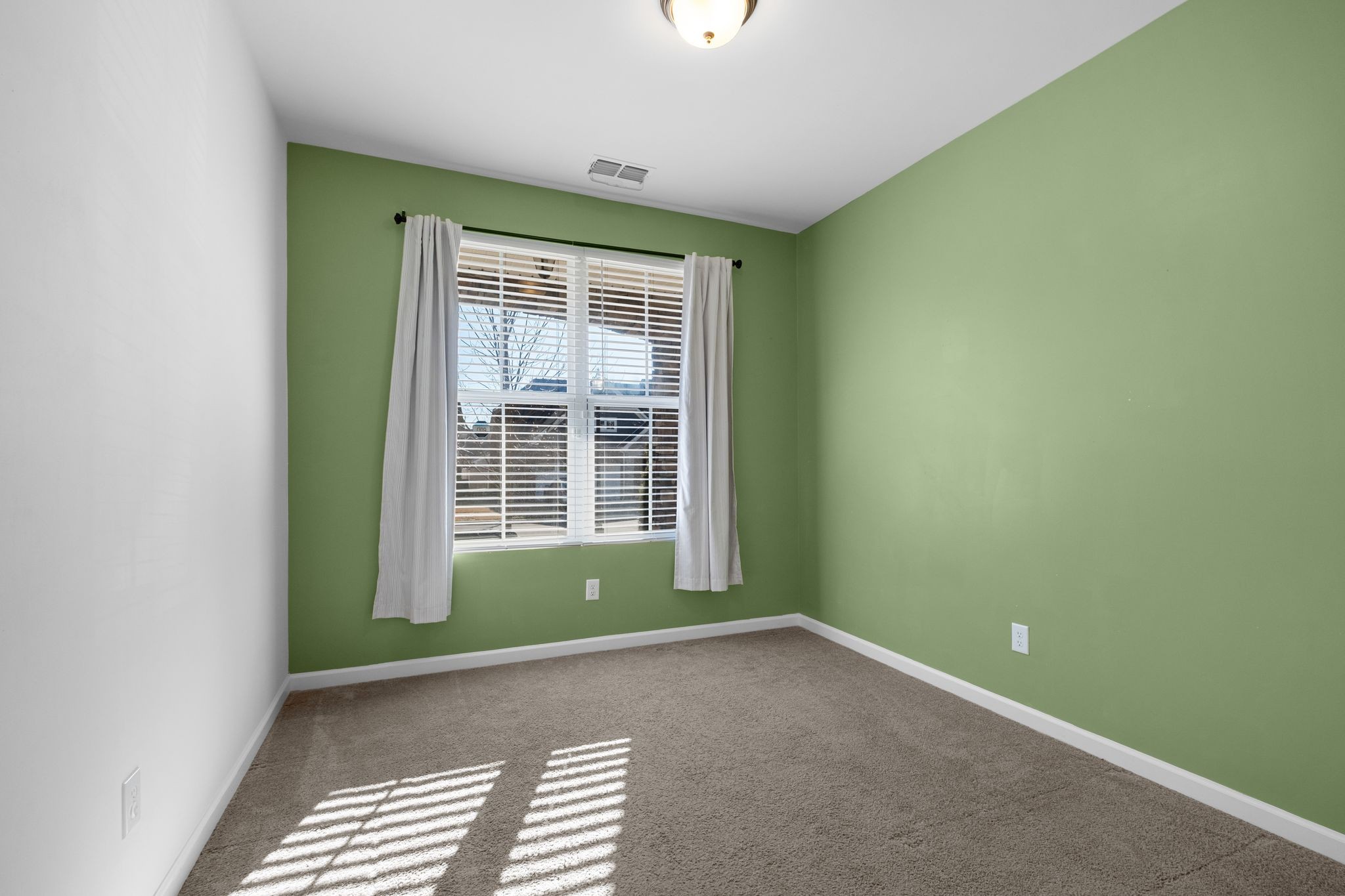 806 Sunset View Dr