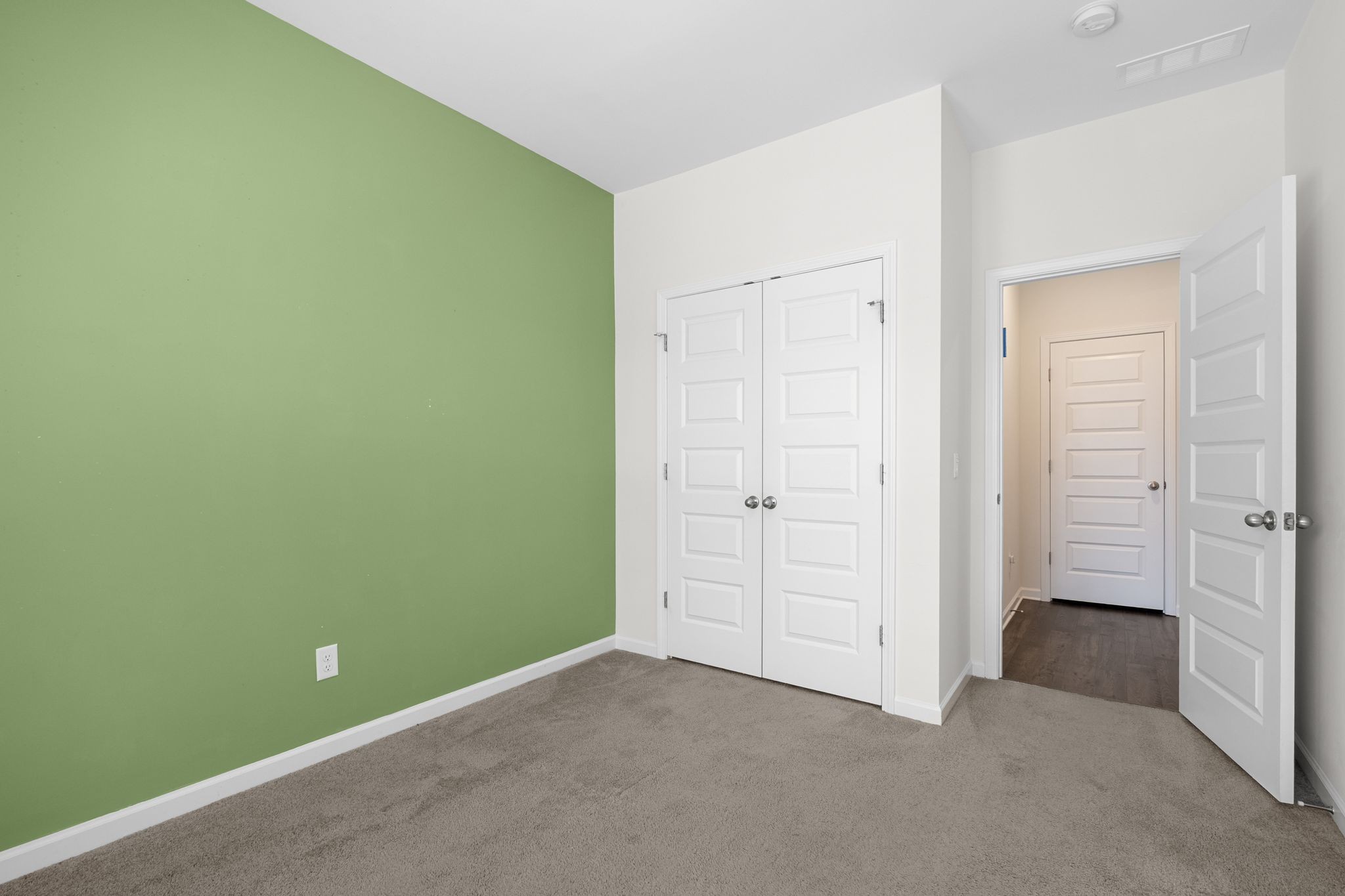 806 Sunset View Dr