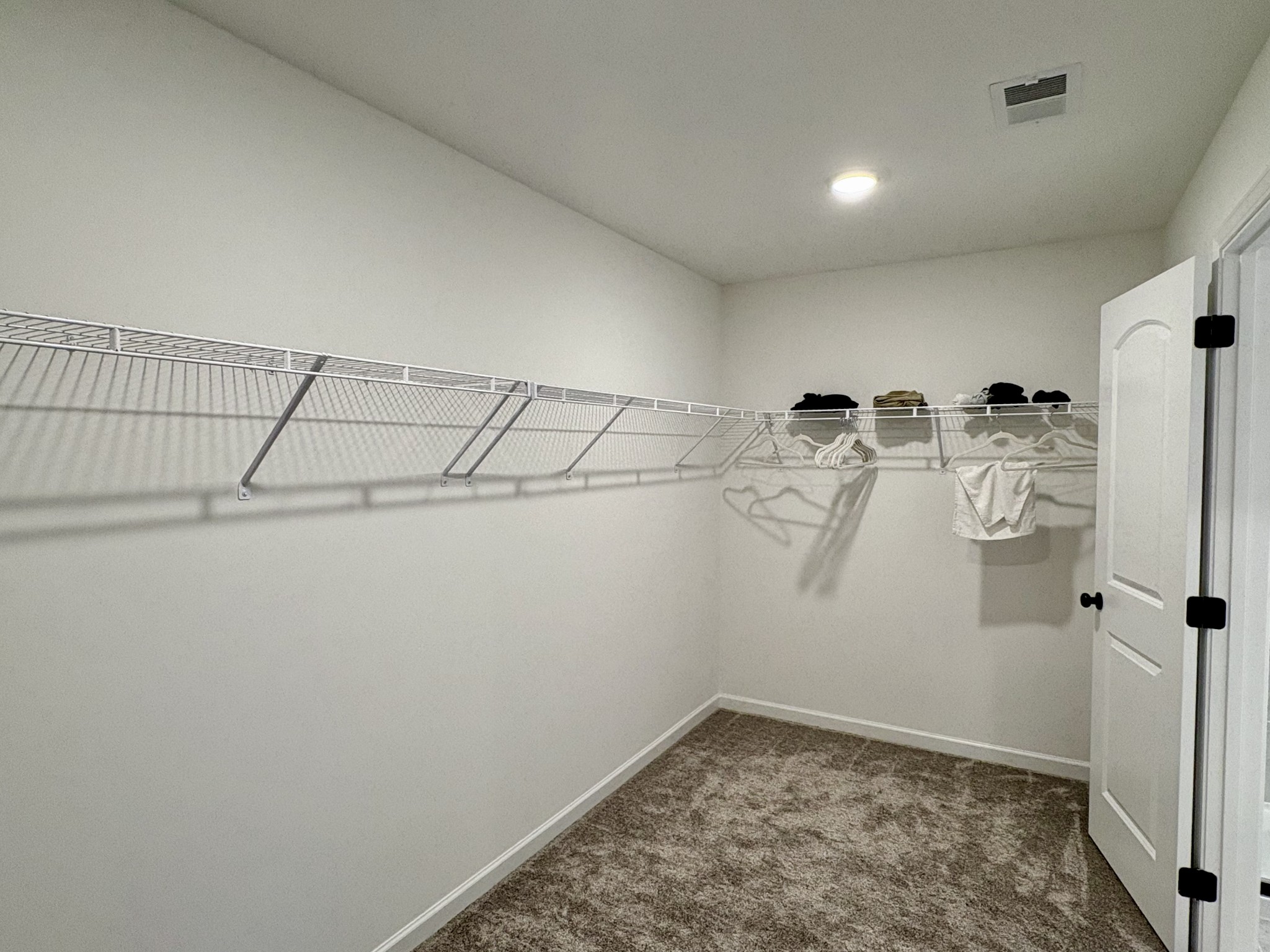 5007 Lawler Ln