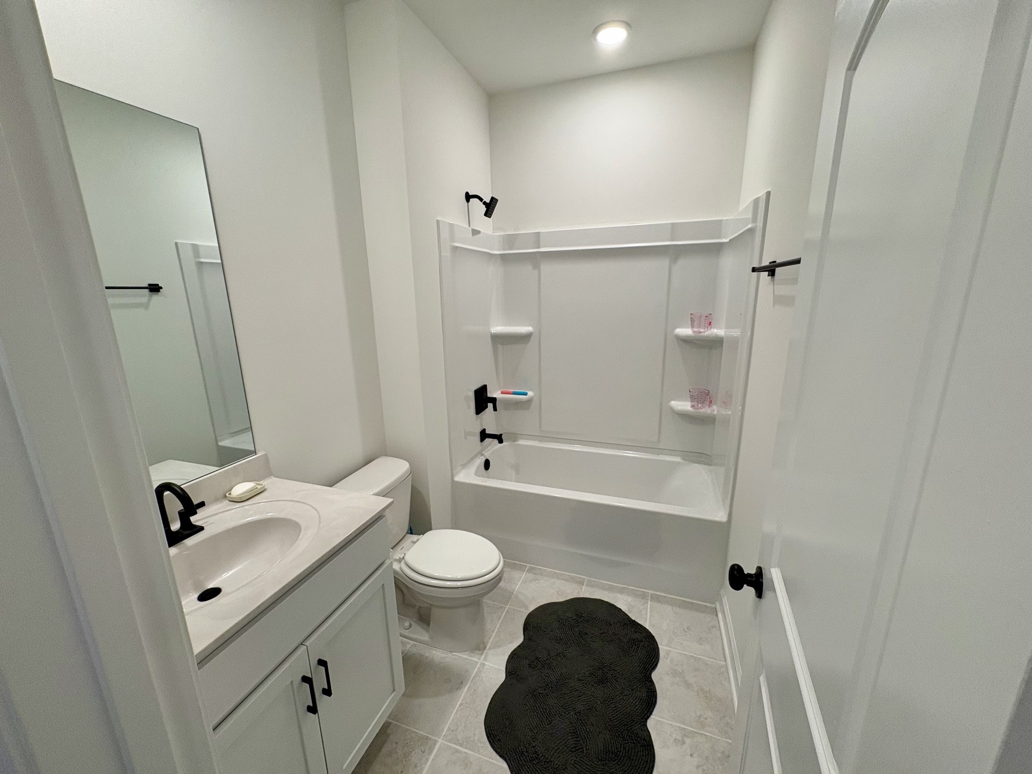 5007 Lawler Ln