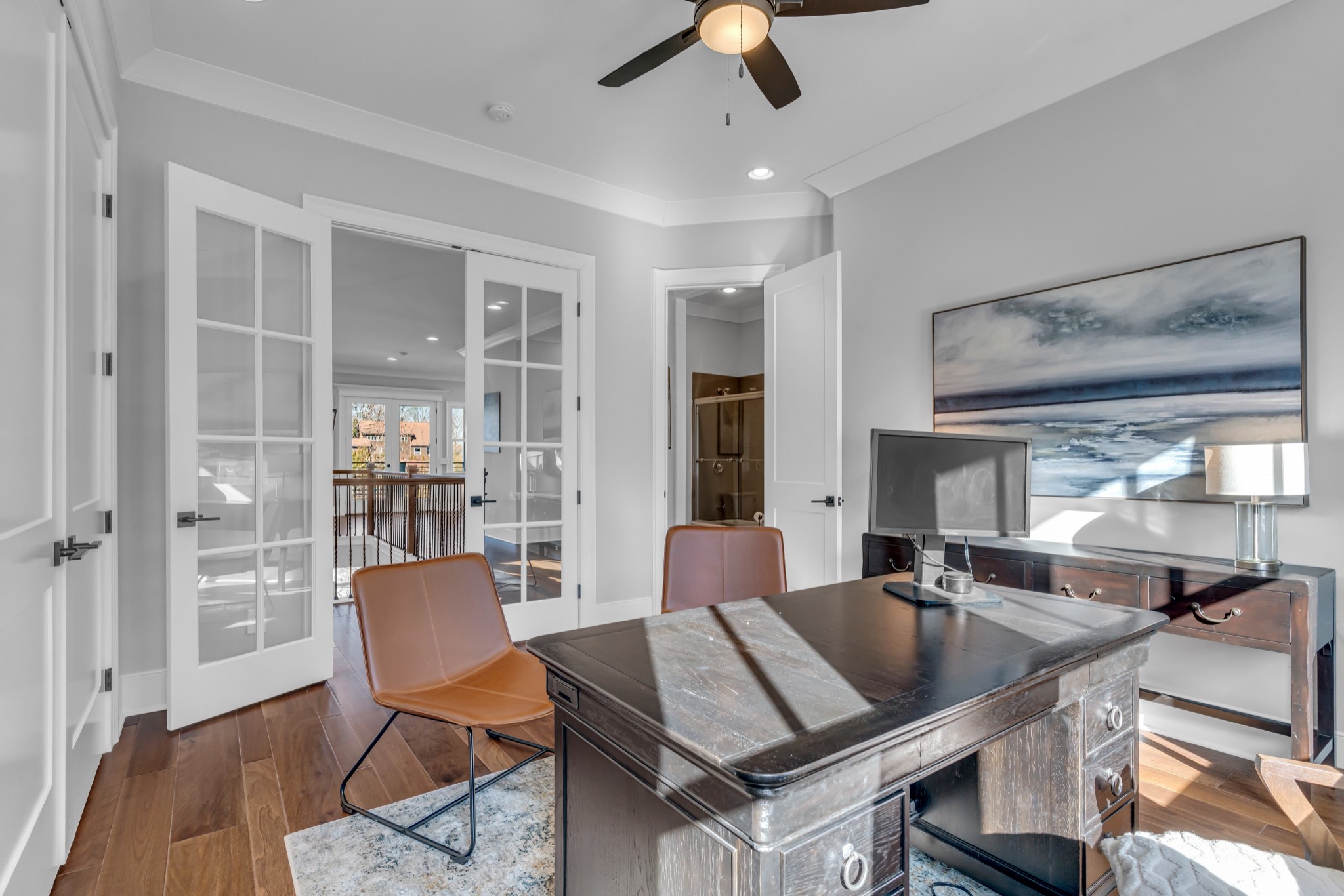 541 Lakeview Cir