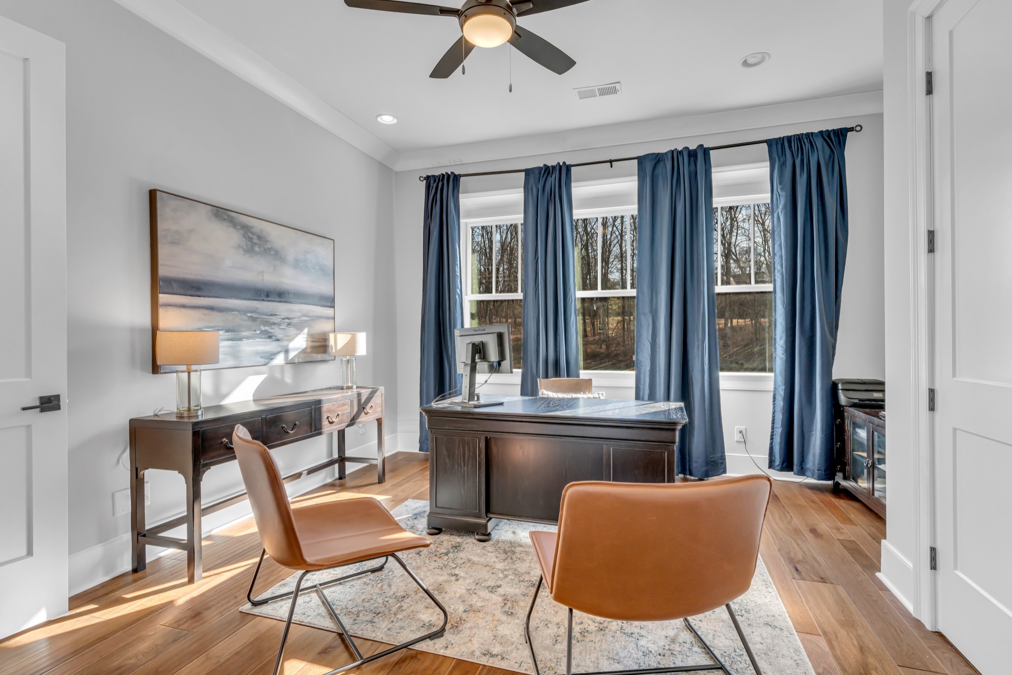 541 Lakeview Cir