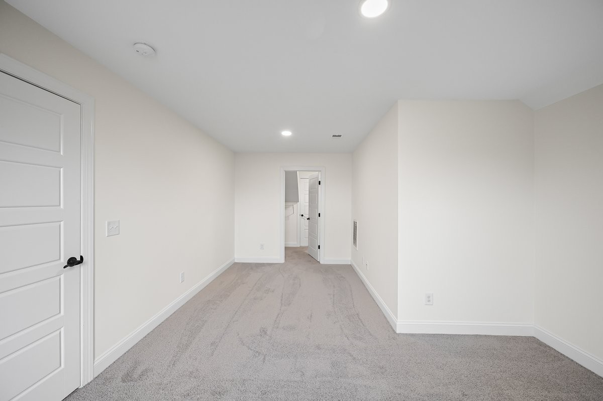 594 Butternut Trl
