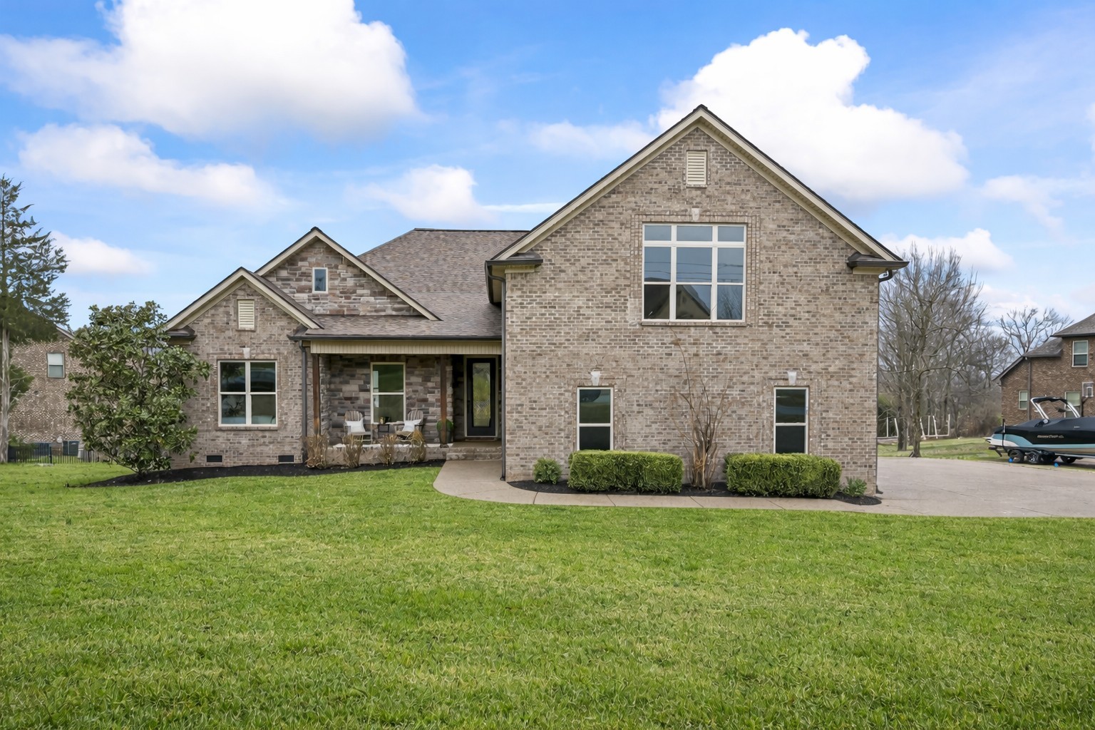 594 Butternut Trl