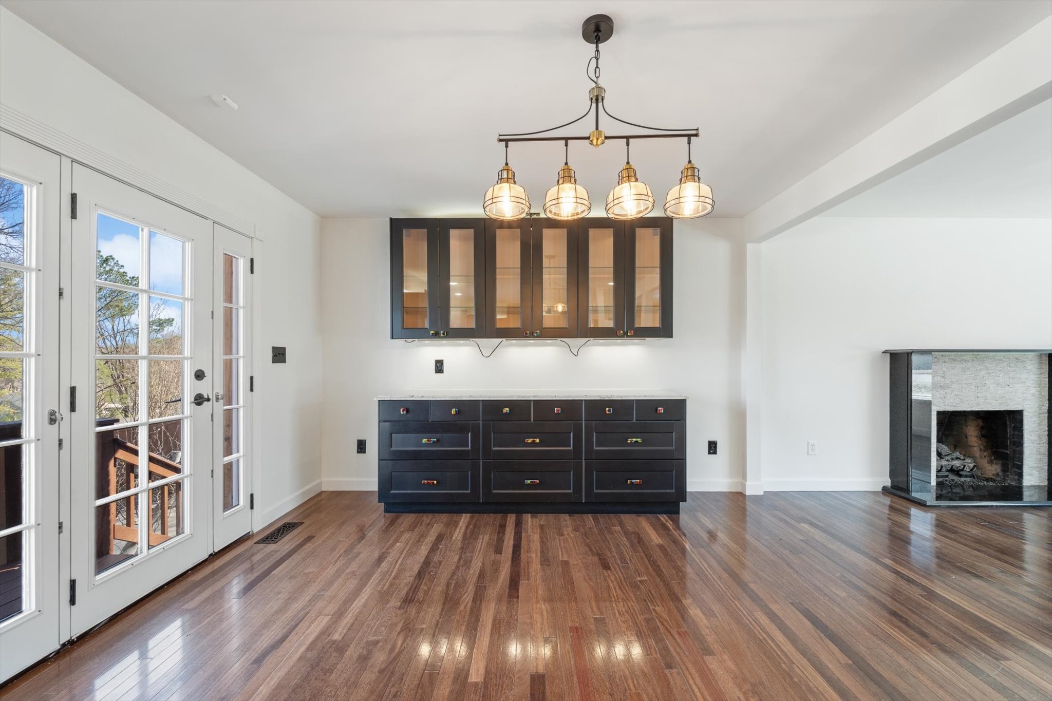 801 Countrywood Dr