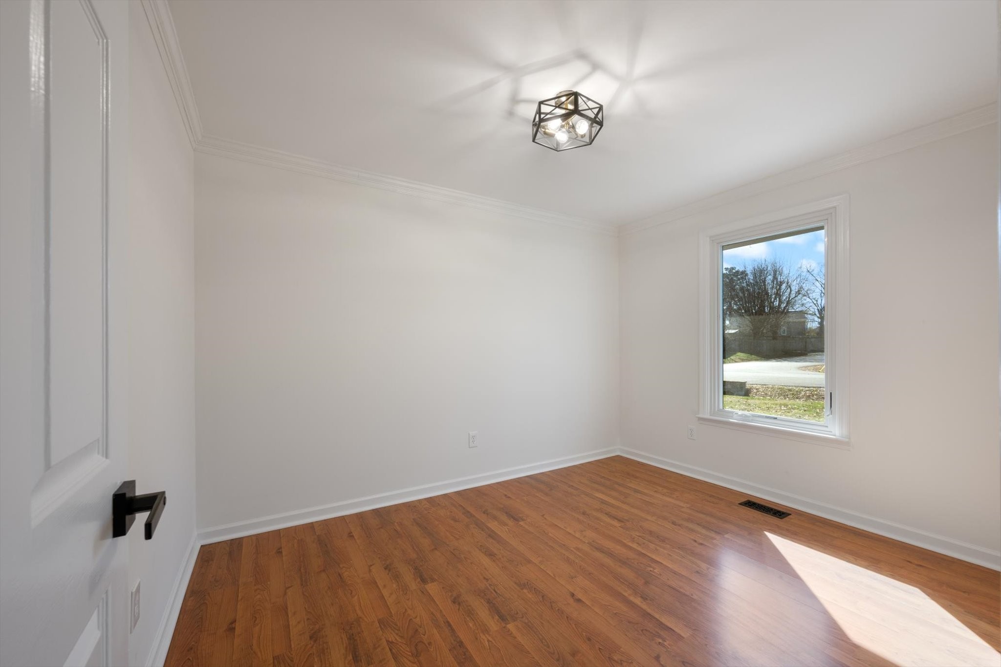 801 Countrywood Dr