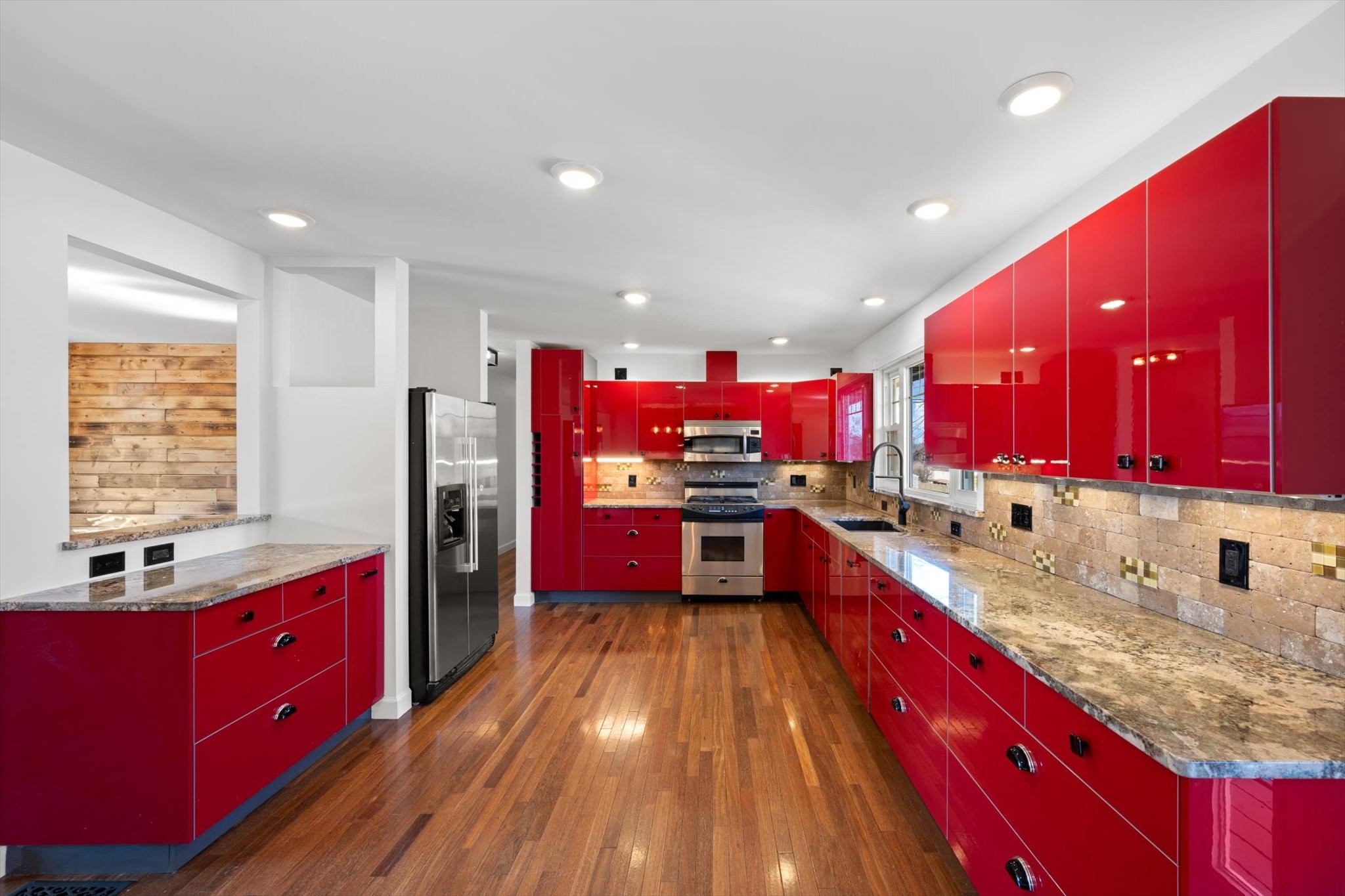 801 Countrywood Dr