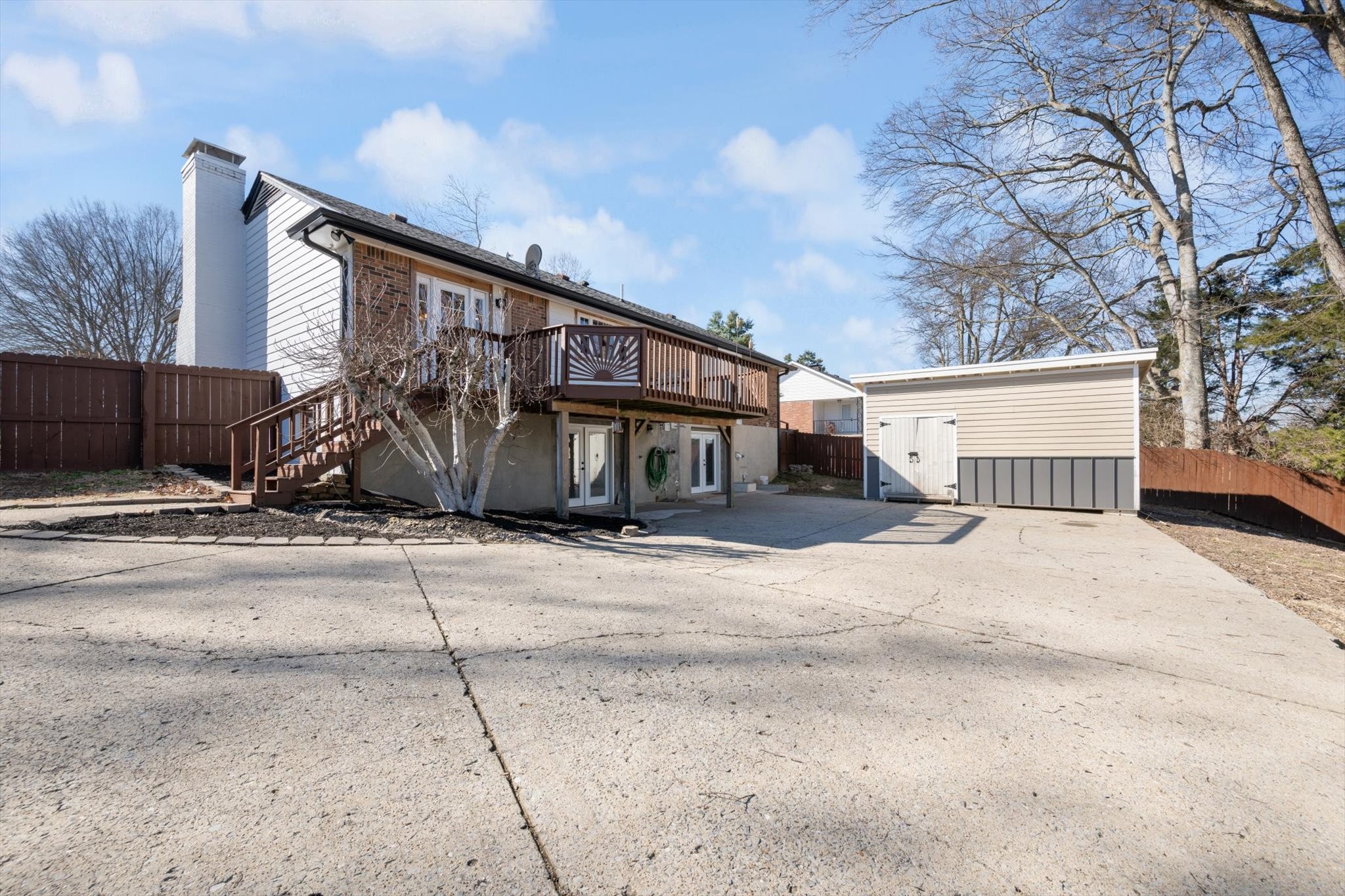 801 Countrywood Dr