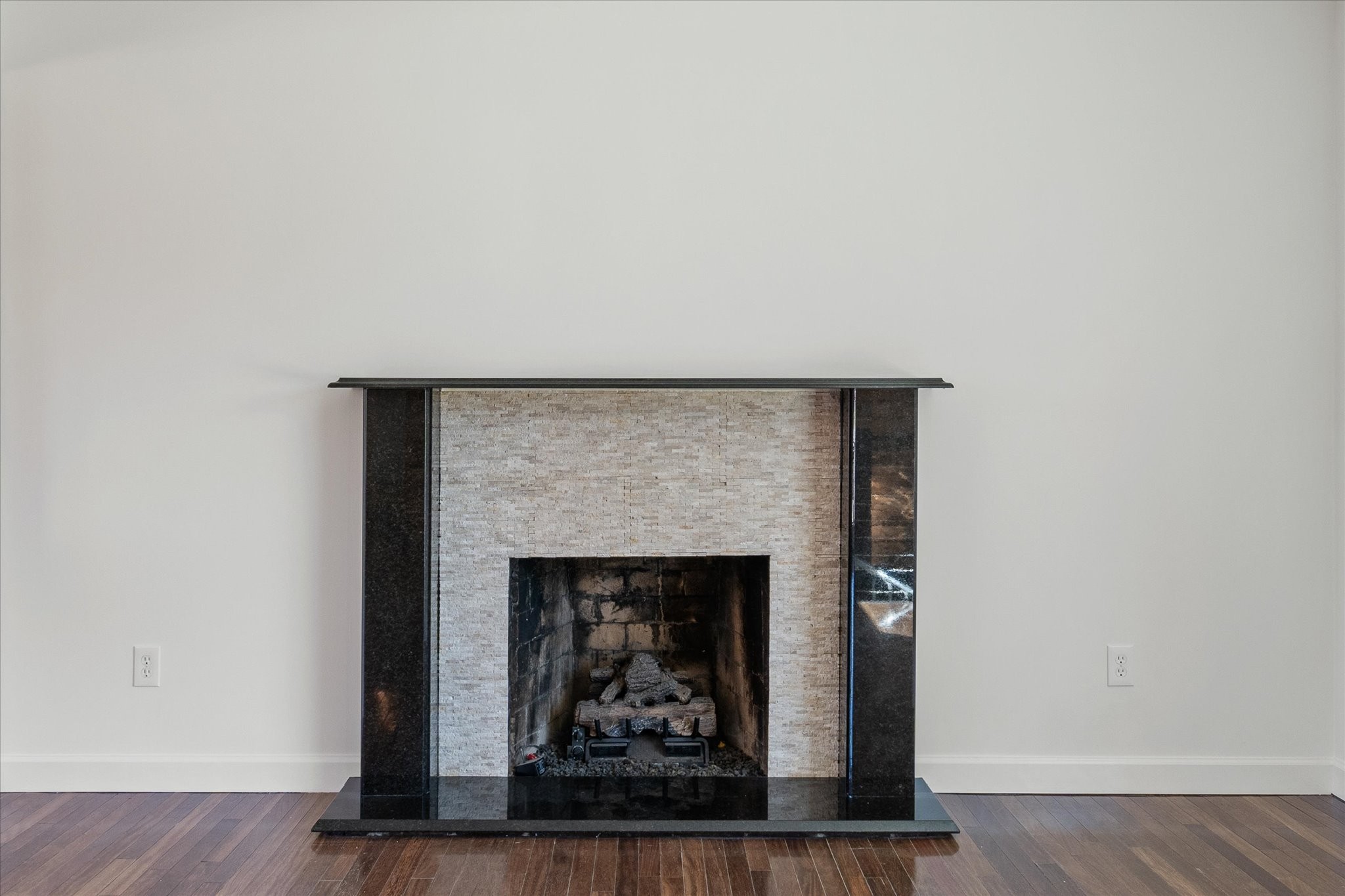 801 Countrywood Dr